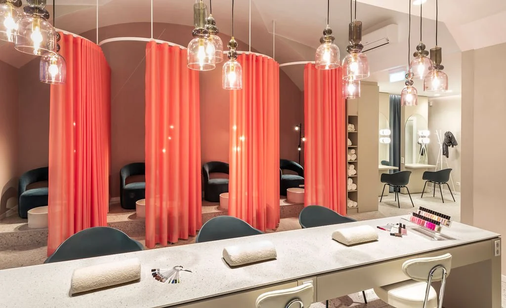 Salon_1010_02.jpg