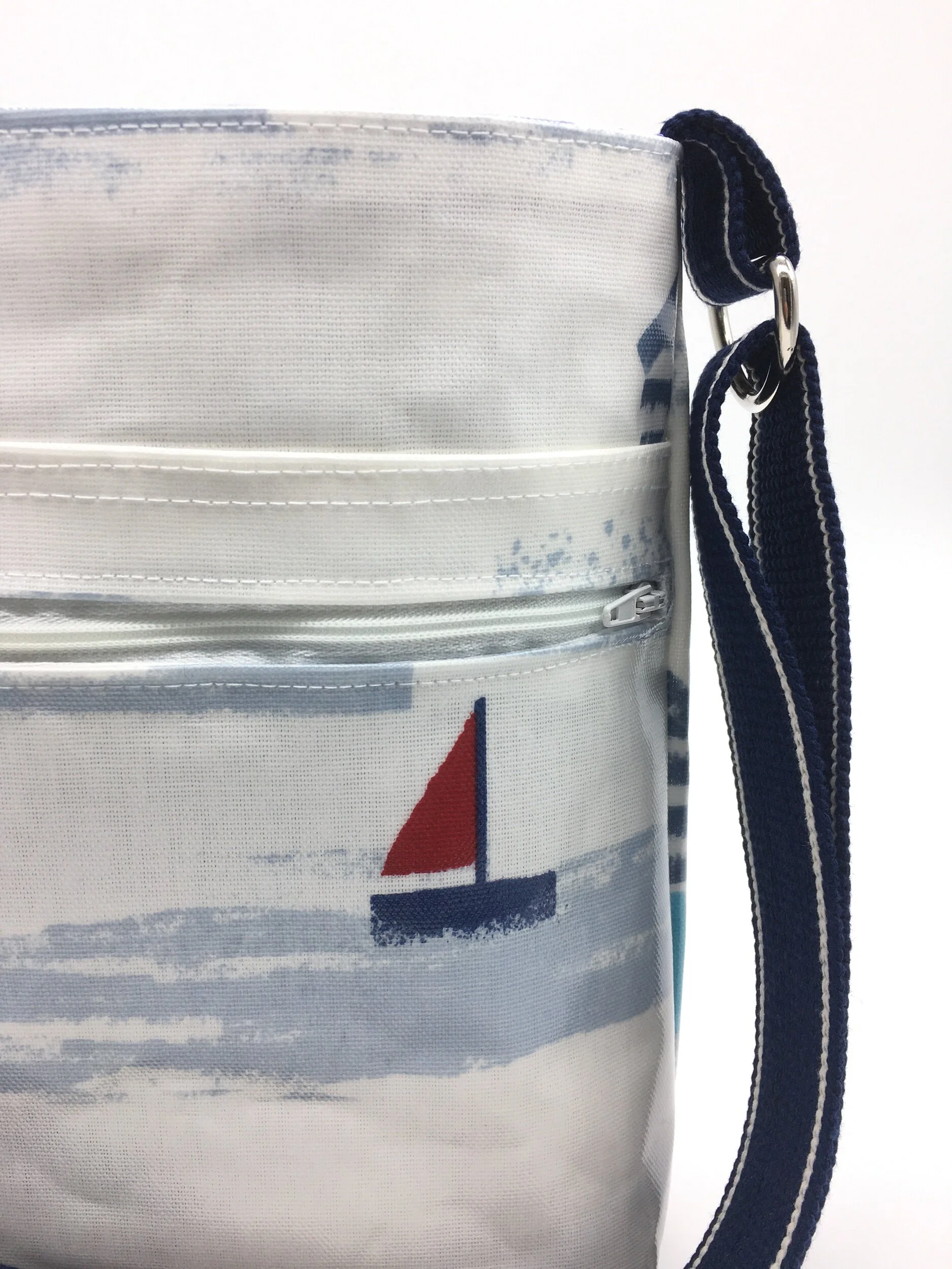 7C12A2BD-C5A0-41DB-9928-DDEB7733A8B6