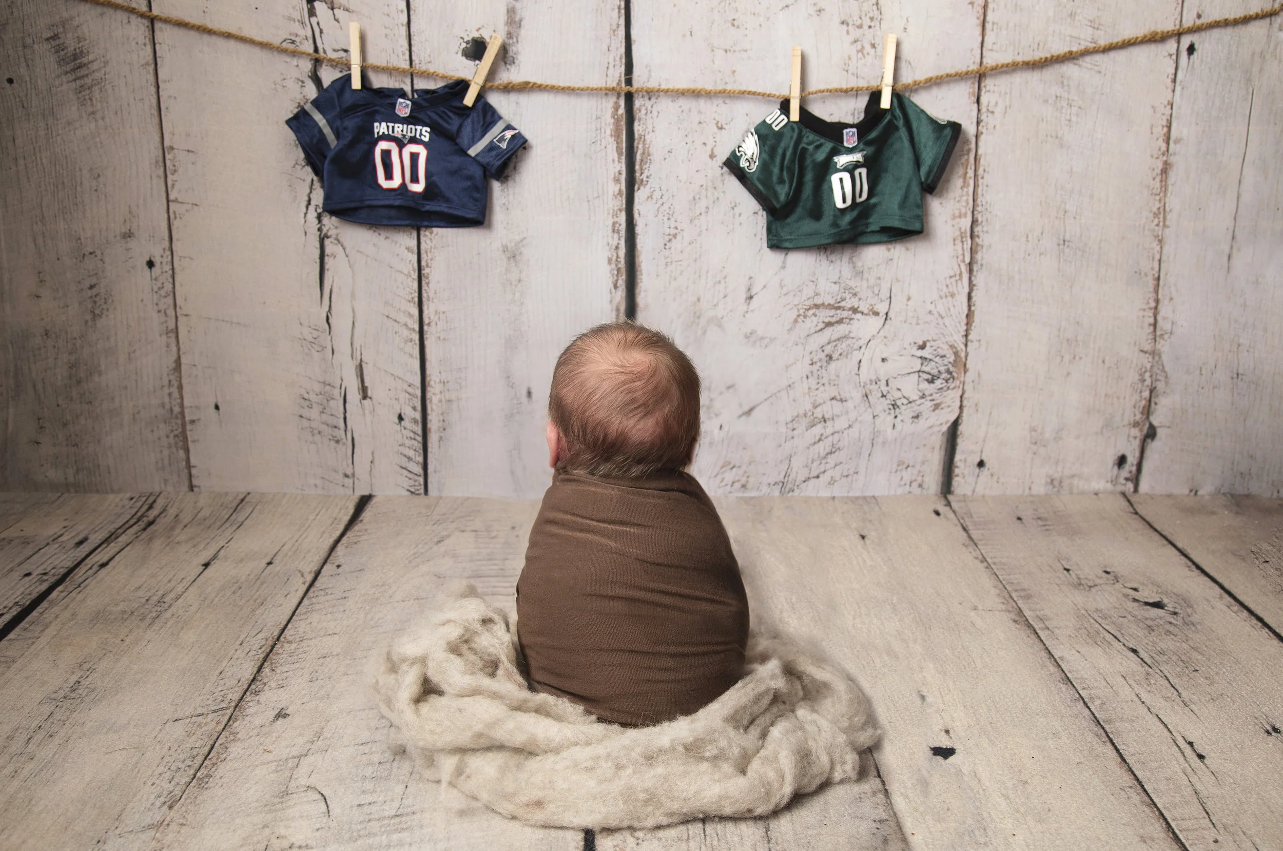 Lincoln was born at just the right time with mom and dad being fans of rival teams during the super bowl. I think we all know how this one turned out! 