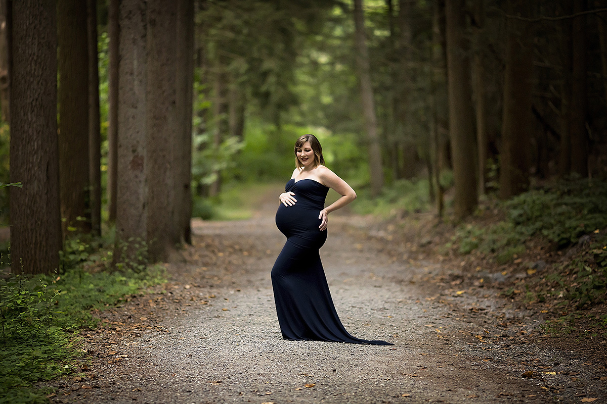 Angie_Englerth_Lancater_Maternity_Photographer_Wardobe_Blue_007.jpg