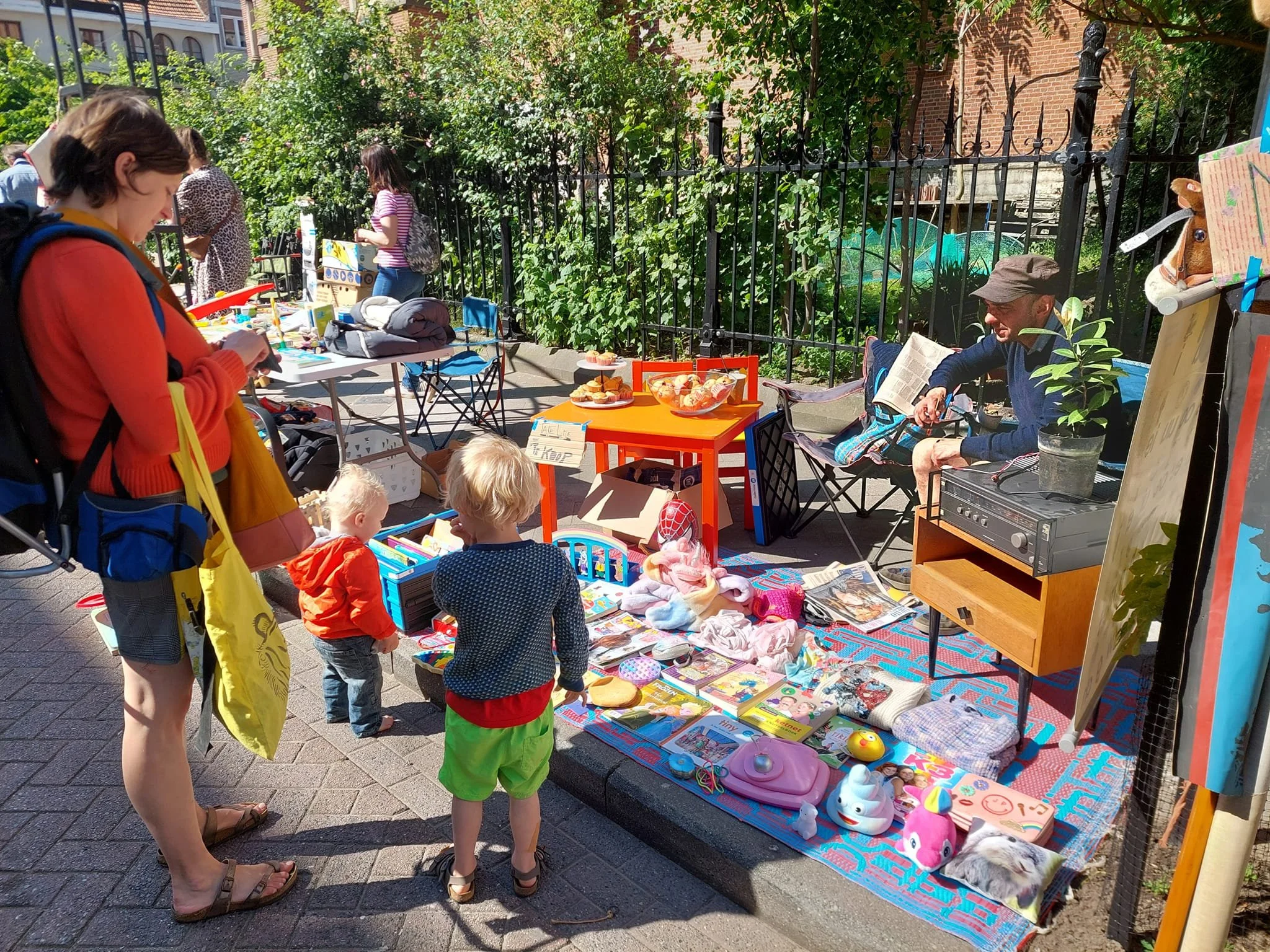 BAZAAR 2060 - Rommelmarkt op zondag 2 juni!