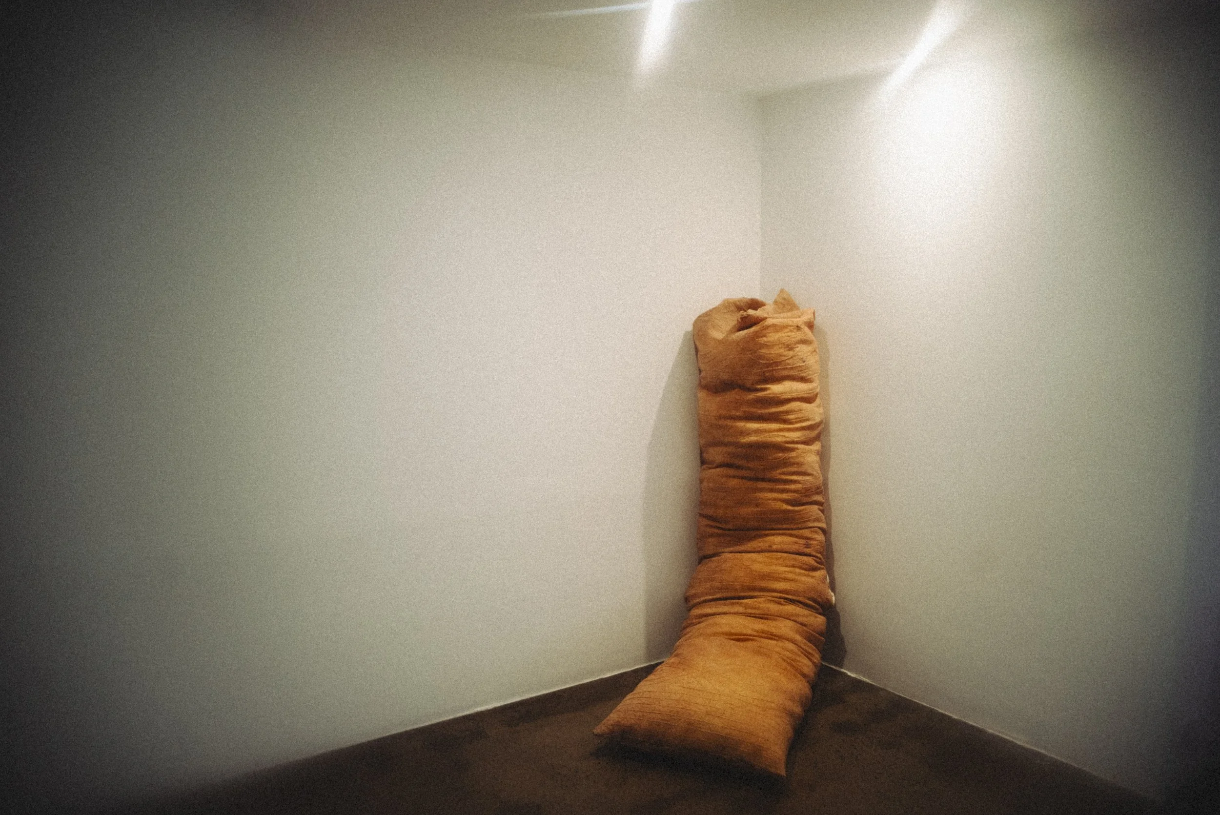 HOLDING PLACE-121.jpg