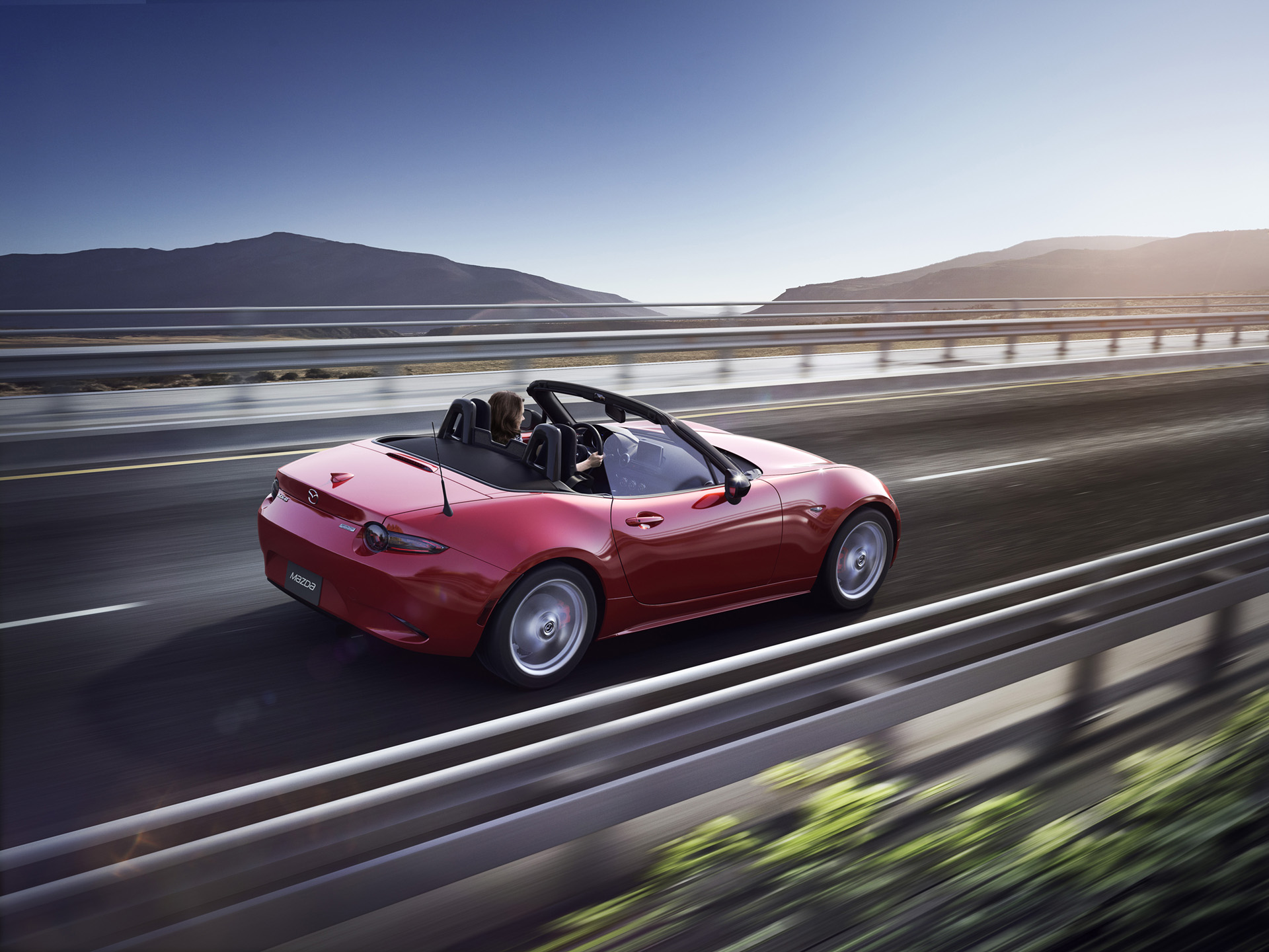 Mazda_MX5_Bridge.jpg