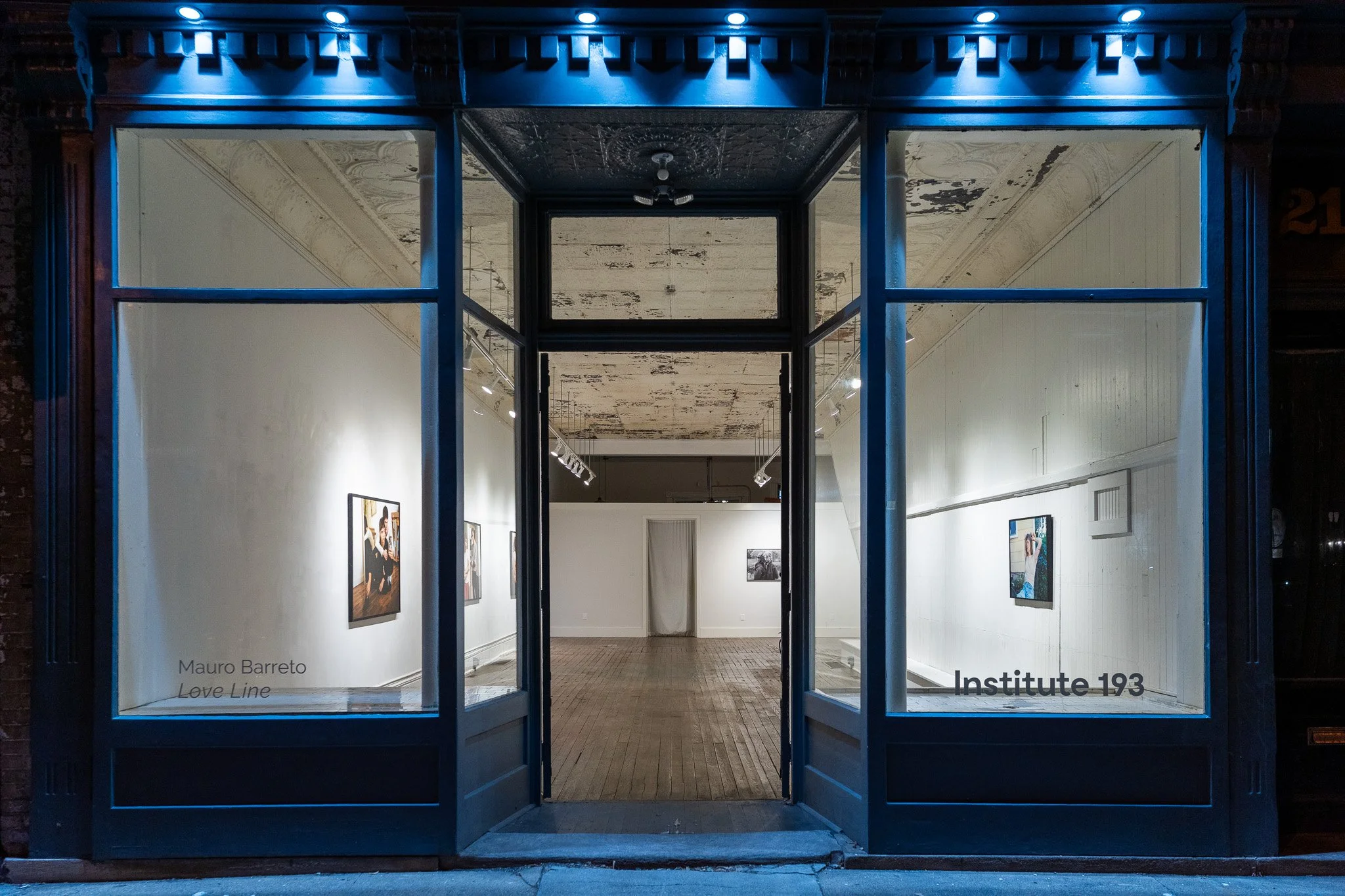 Installation views of Mauro Barreto, "Love Line", 2025.