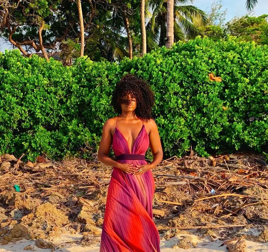 I want to live so densely. lush. and slow in the next few years, that a year becomes ten years, and my past becomes only a page in the book of my life.

#cancerseason #july #the4th #lushlife #allthingscolorful #beautyinnature #africa #blackaesthetic 