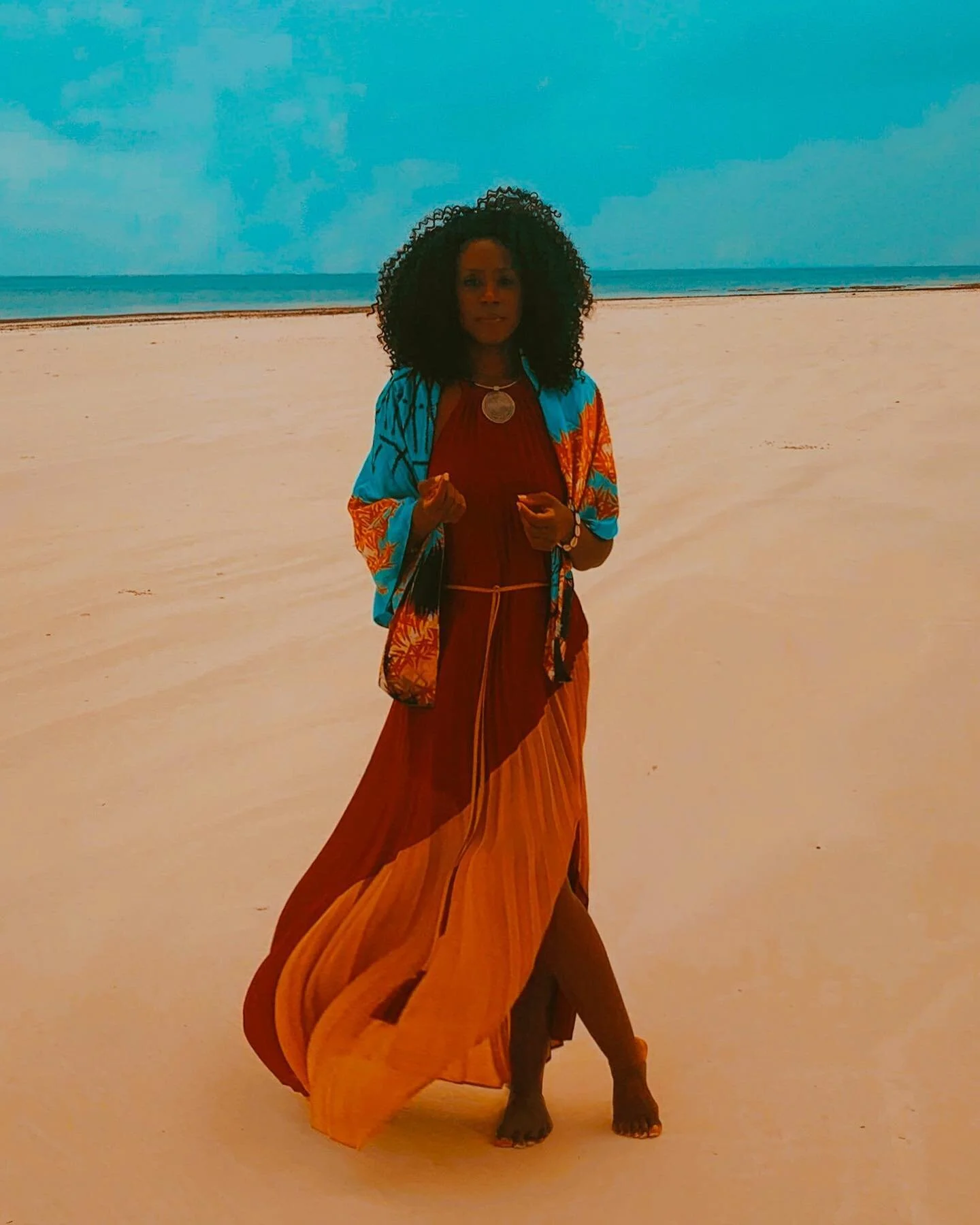 The ocean sent me...

To be a witch
They cannot 
Burn 🔥

#sea #oceanlife #goddessenergy #reinvention #newseason #firestarter #ownyourlife #behold #bebold #bethechange #ancestralhealing #comingforourthings