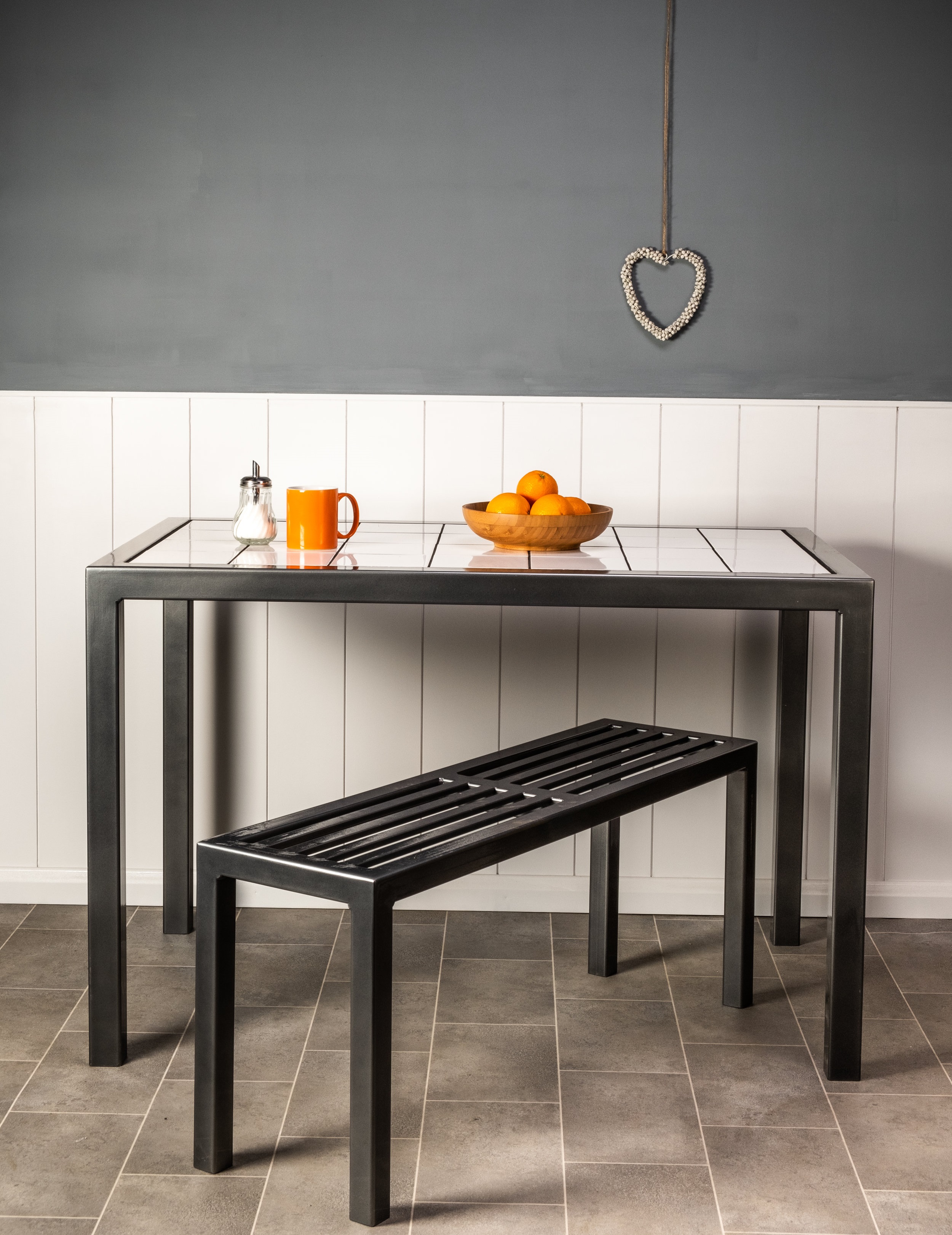 'Helvellyn' Metal Bench - Closeup2