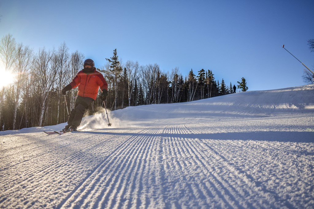 AT_Winter_1819_corduroy_skiing_bluebird_MH-3.jpg