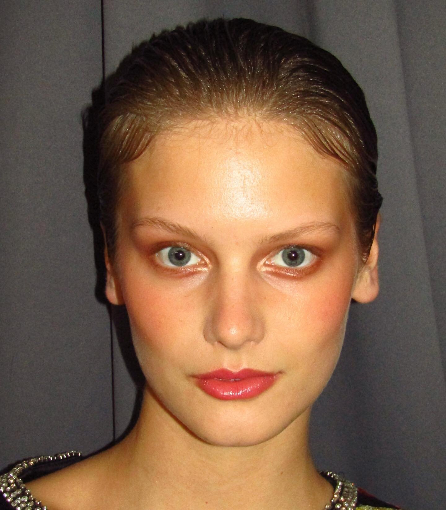 draped blush, a rose metal eye and a spring lip 

#beautybts from @wonderland x @britishfashioncouncil newgen print editorial 🖤 

makeup @mariereitner
hair &amp; 📷 @alankitrellll

#londonmua #londonmakeupartist #theartistedit #editorialmakeup #v930