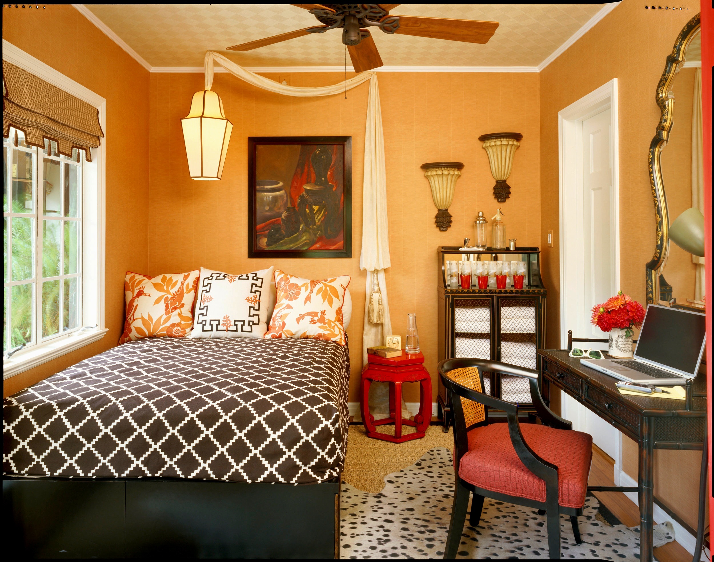 CABANA - POOL ROOM