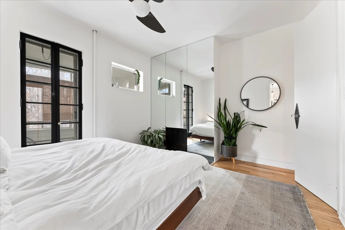 second bedroom.jpg