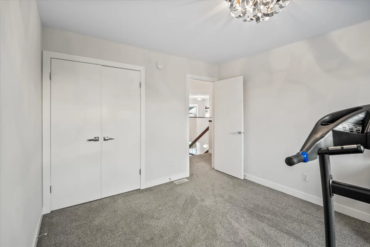 second bedroom 2.jpg