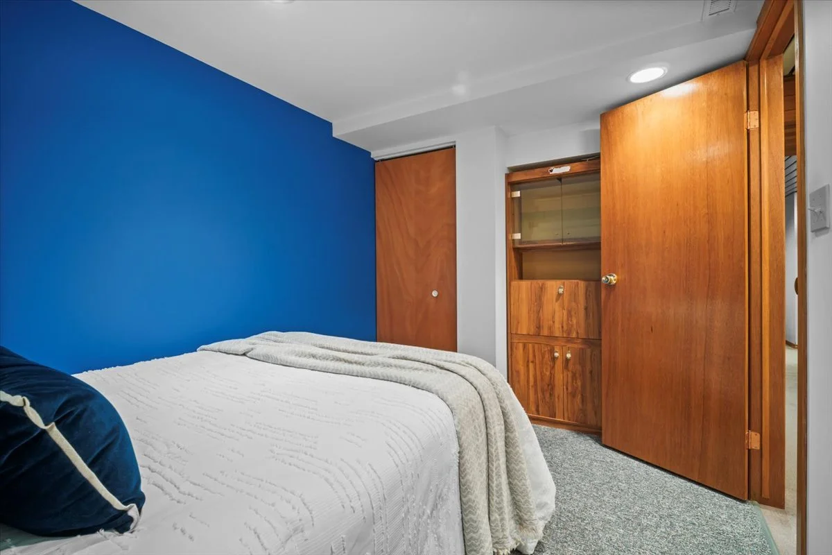basement bedroom 2.jpg