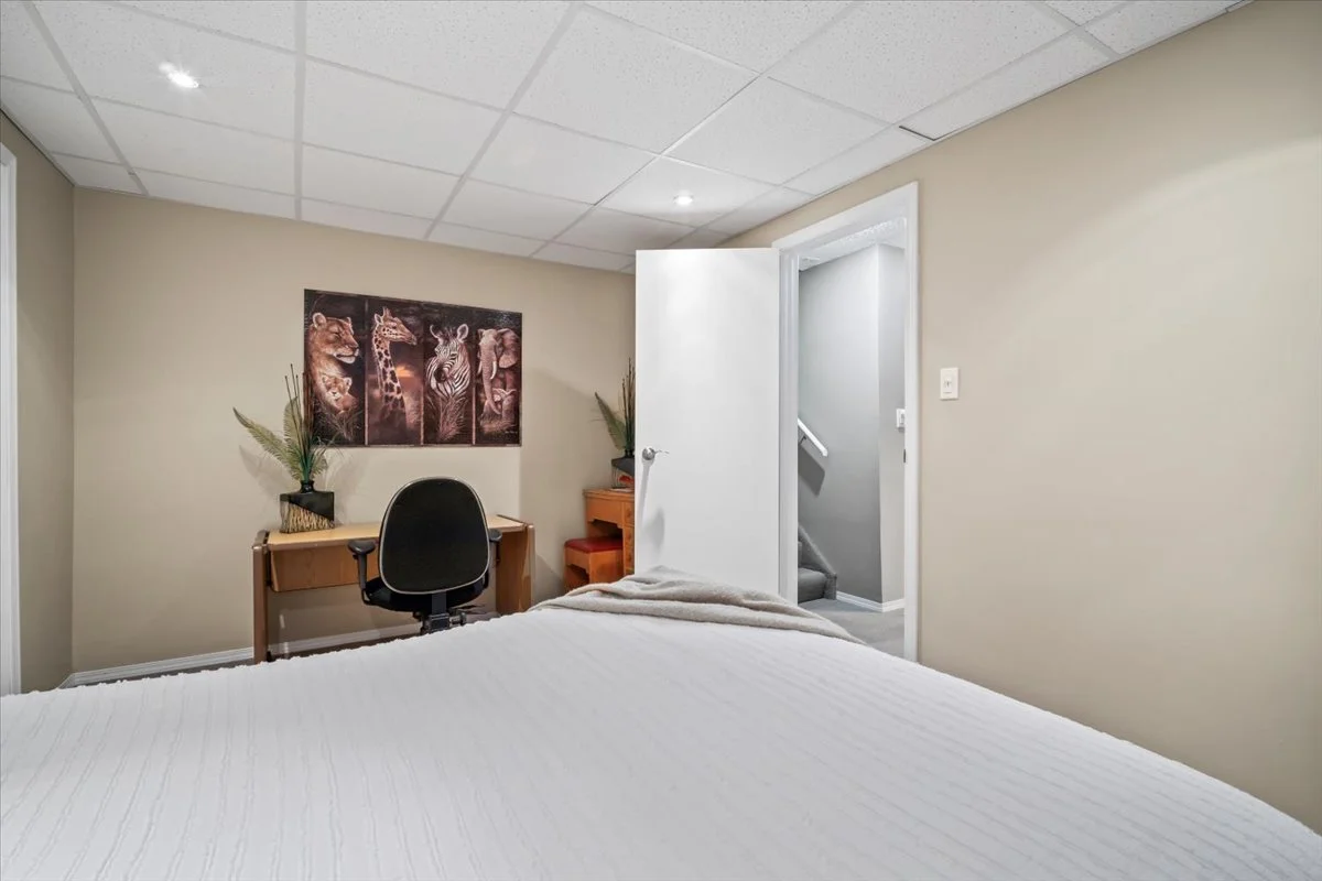 basement bedroom 2.jpg