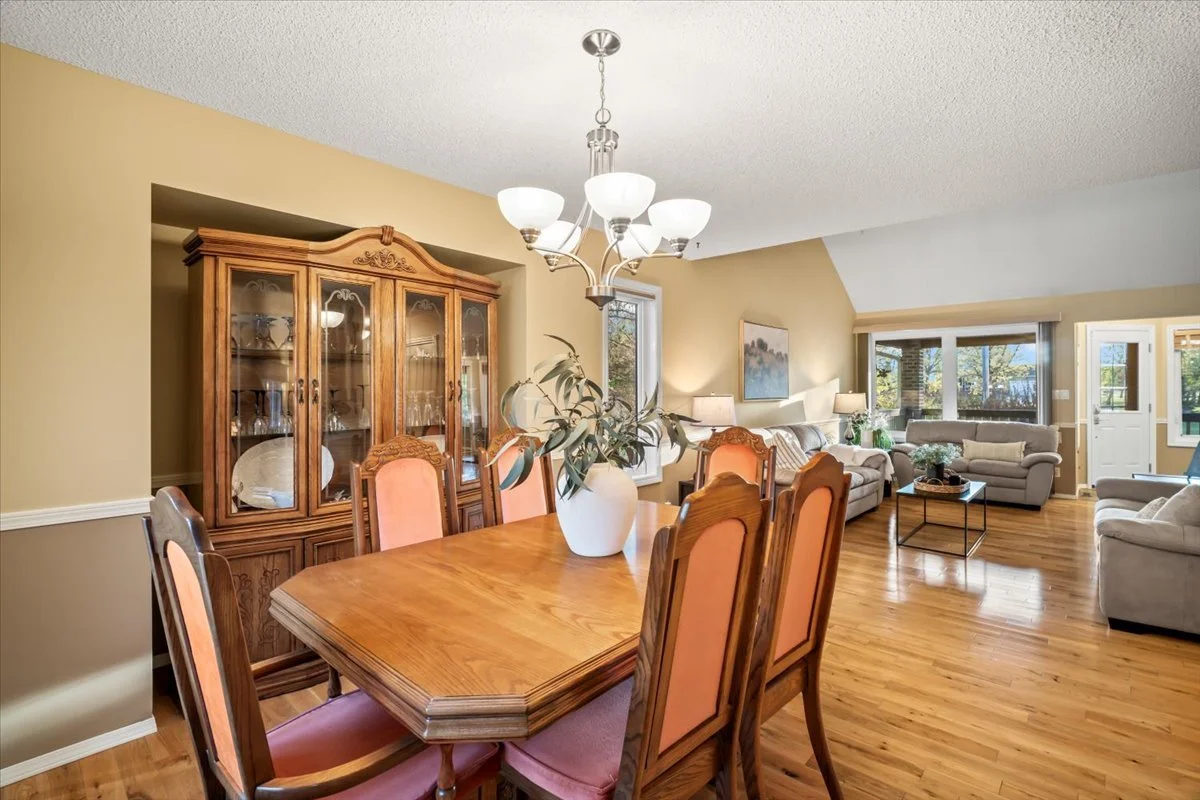 dining room.jpg