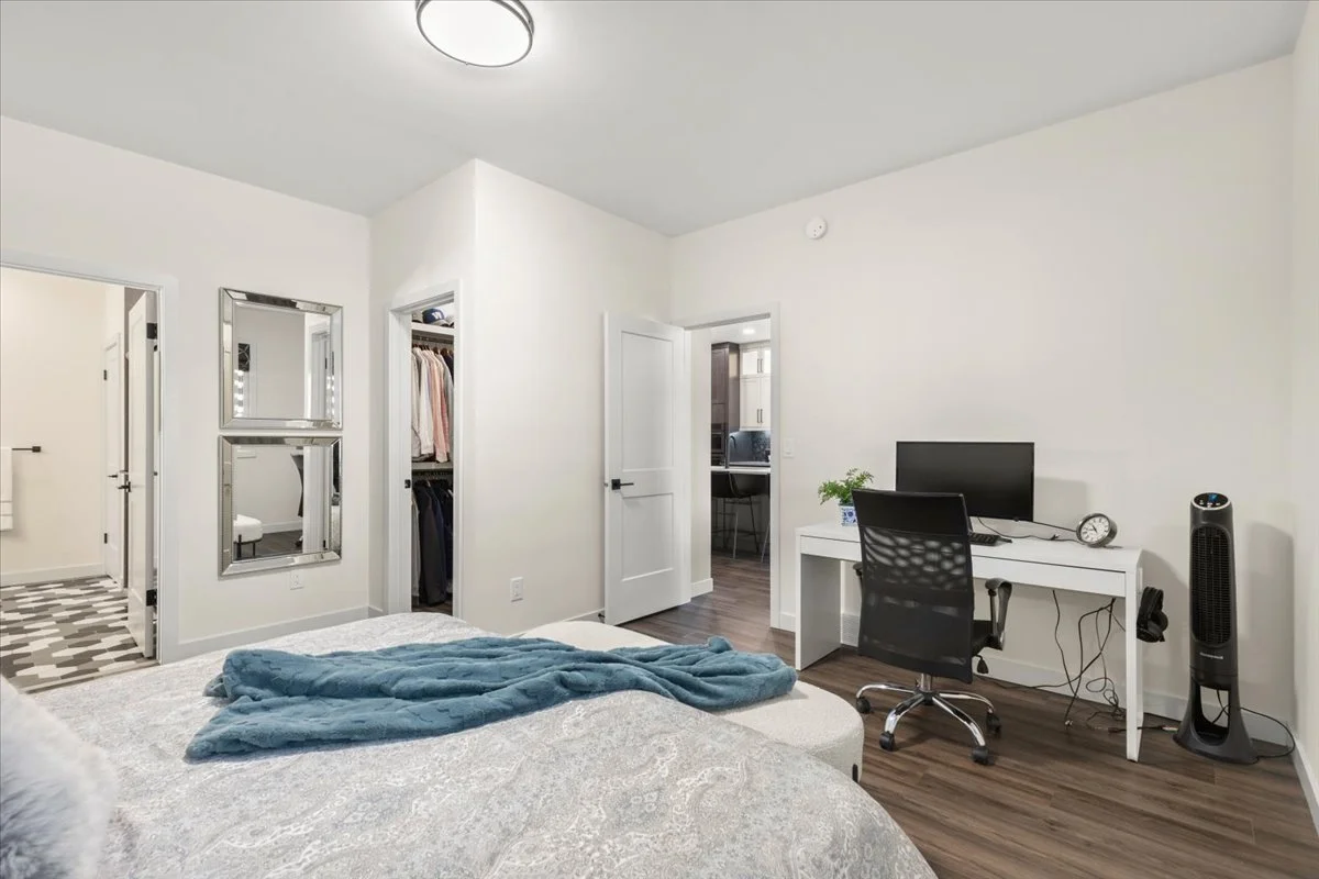 primary bedroom 2.jpg