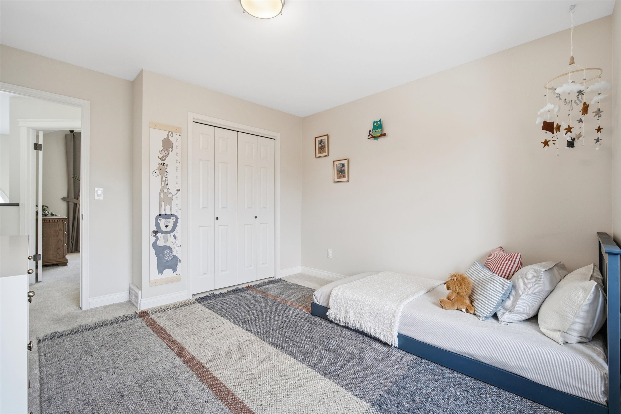 second bedroom 2.jpg