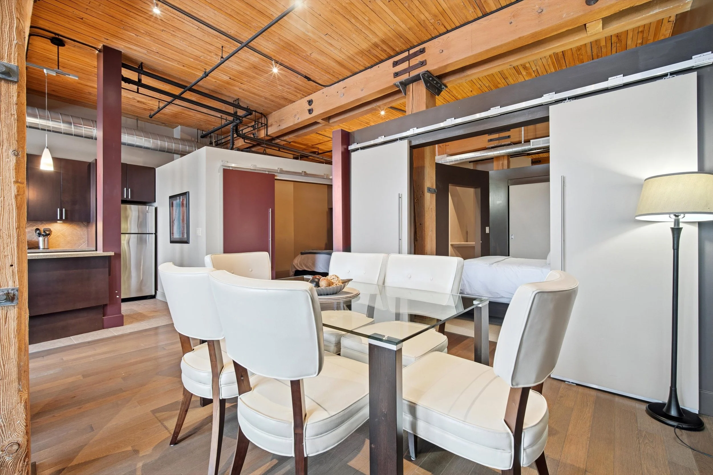 dining 3.jpg