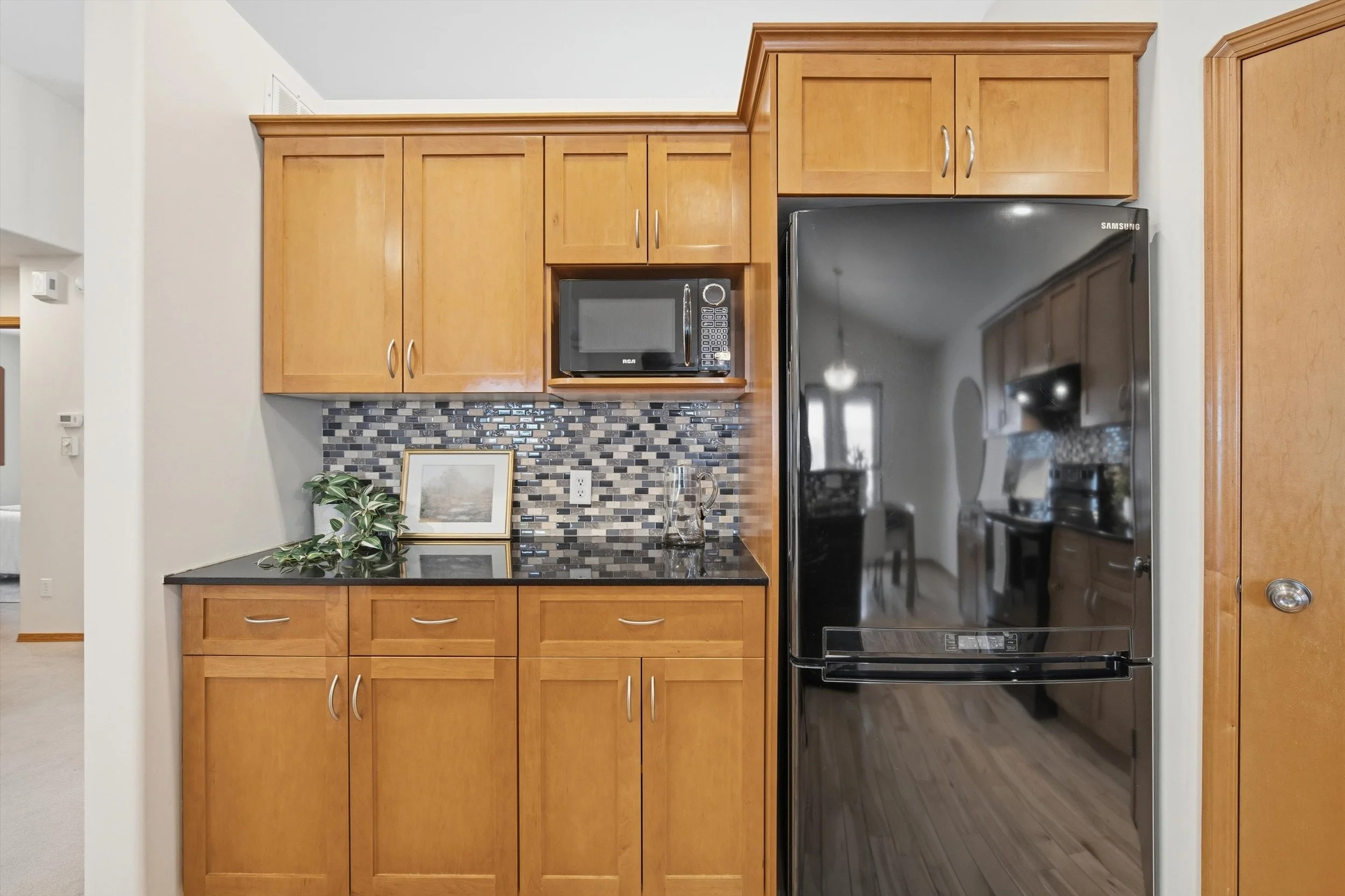 kitchen facing fridge.jpg