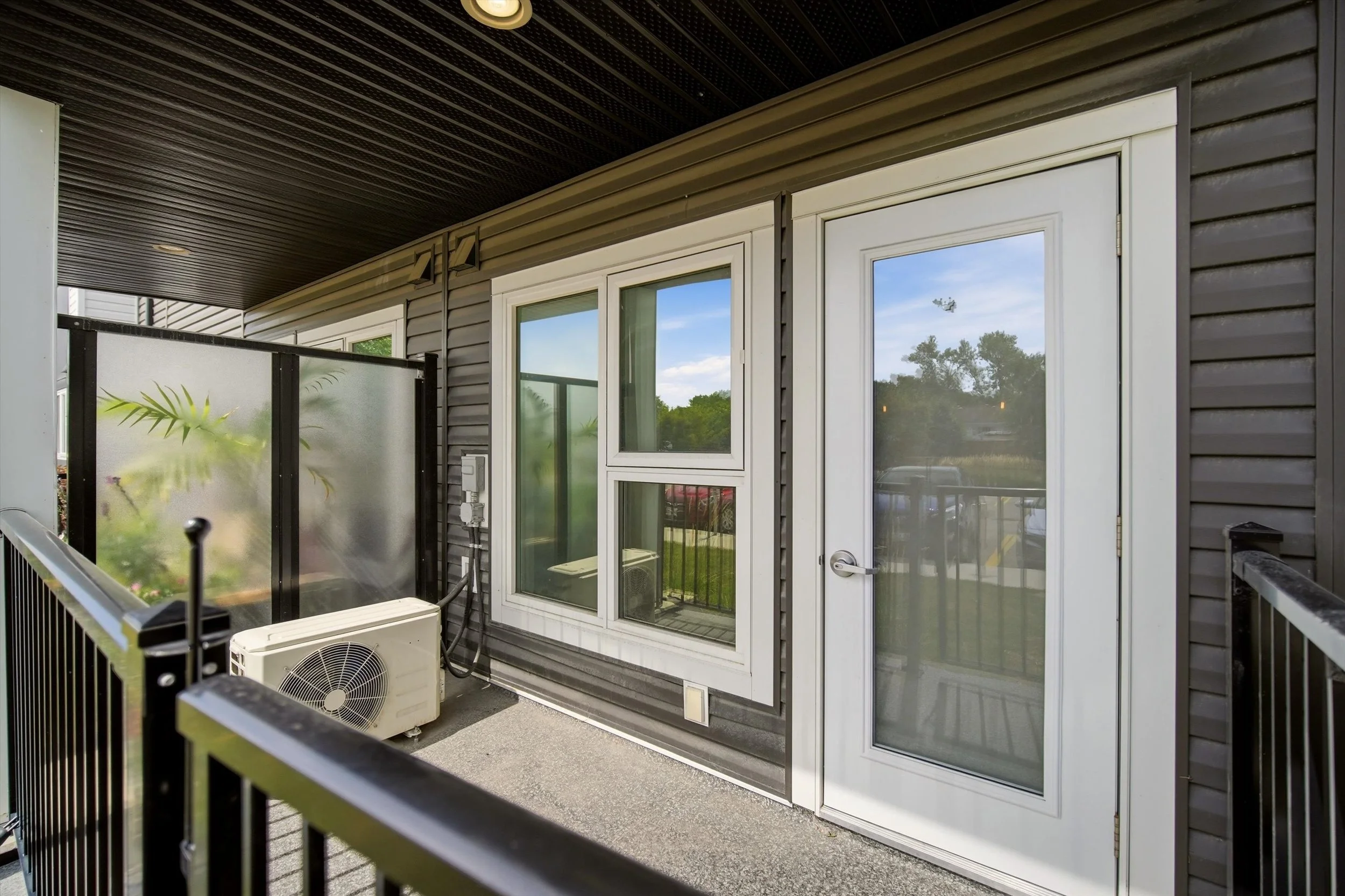 patio 2.jpg
