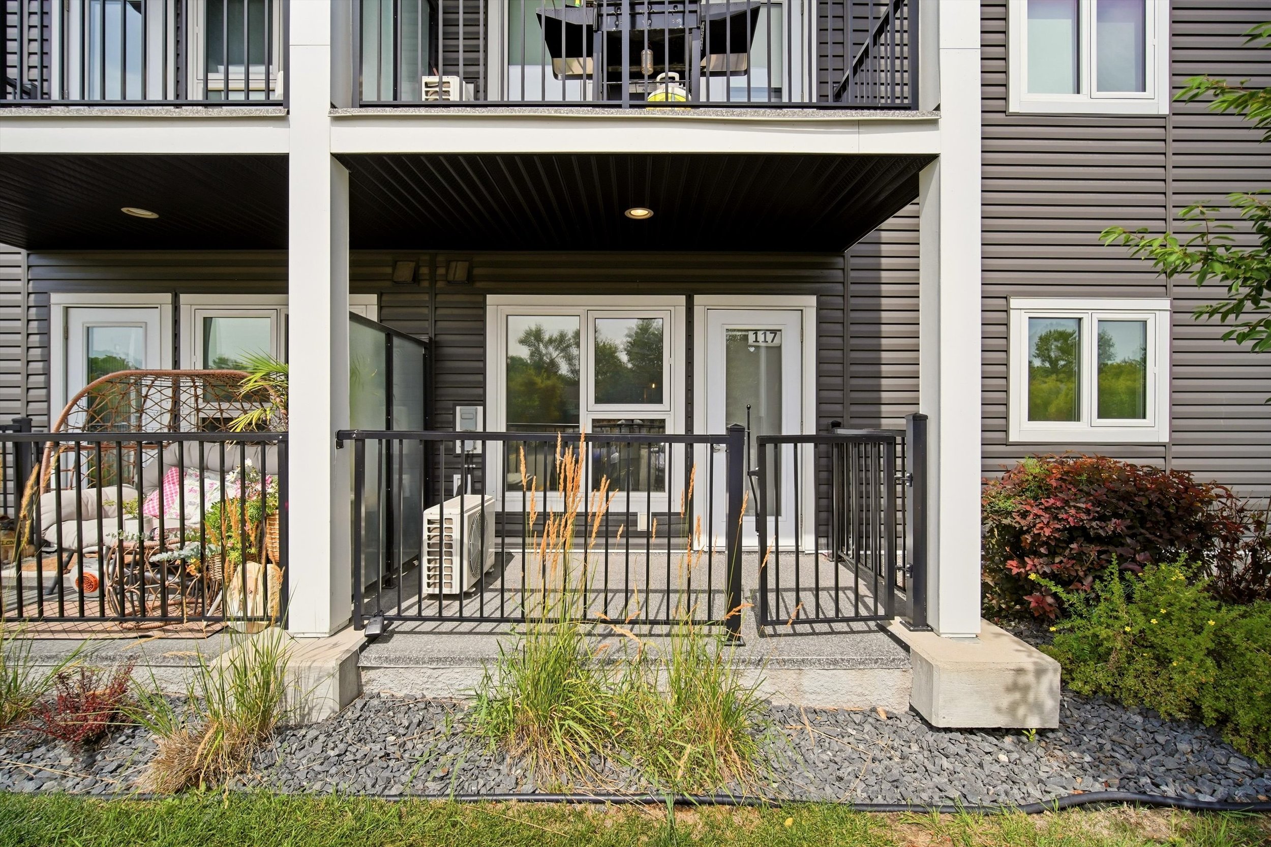 patio 3.jpg