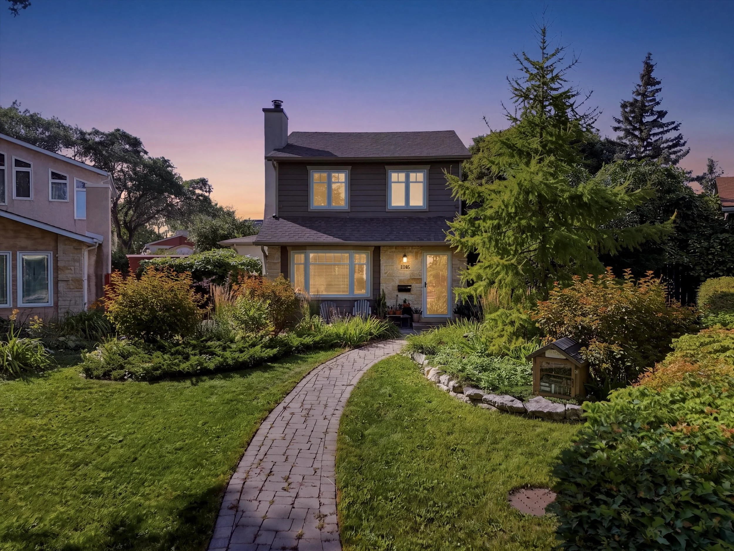   SOLD!  FORT RICHMOND 