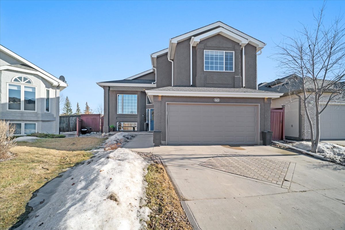 daytime exterior 2.jpg