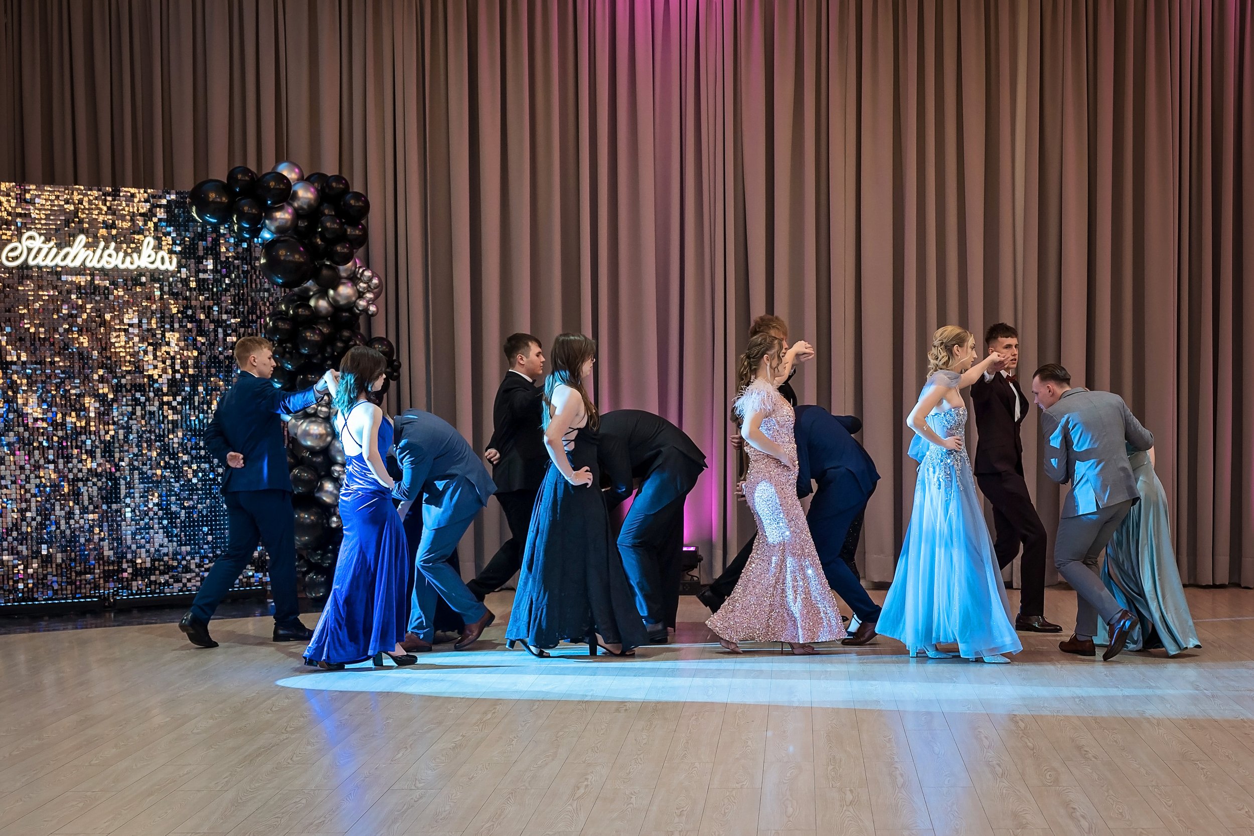 studniówka ZSZ Giżycko 23.01.2026 polonez (123).jpg