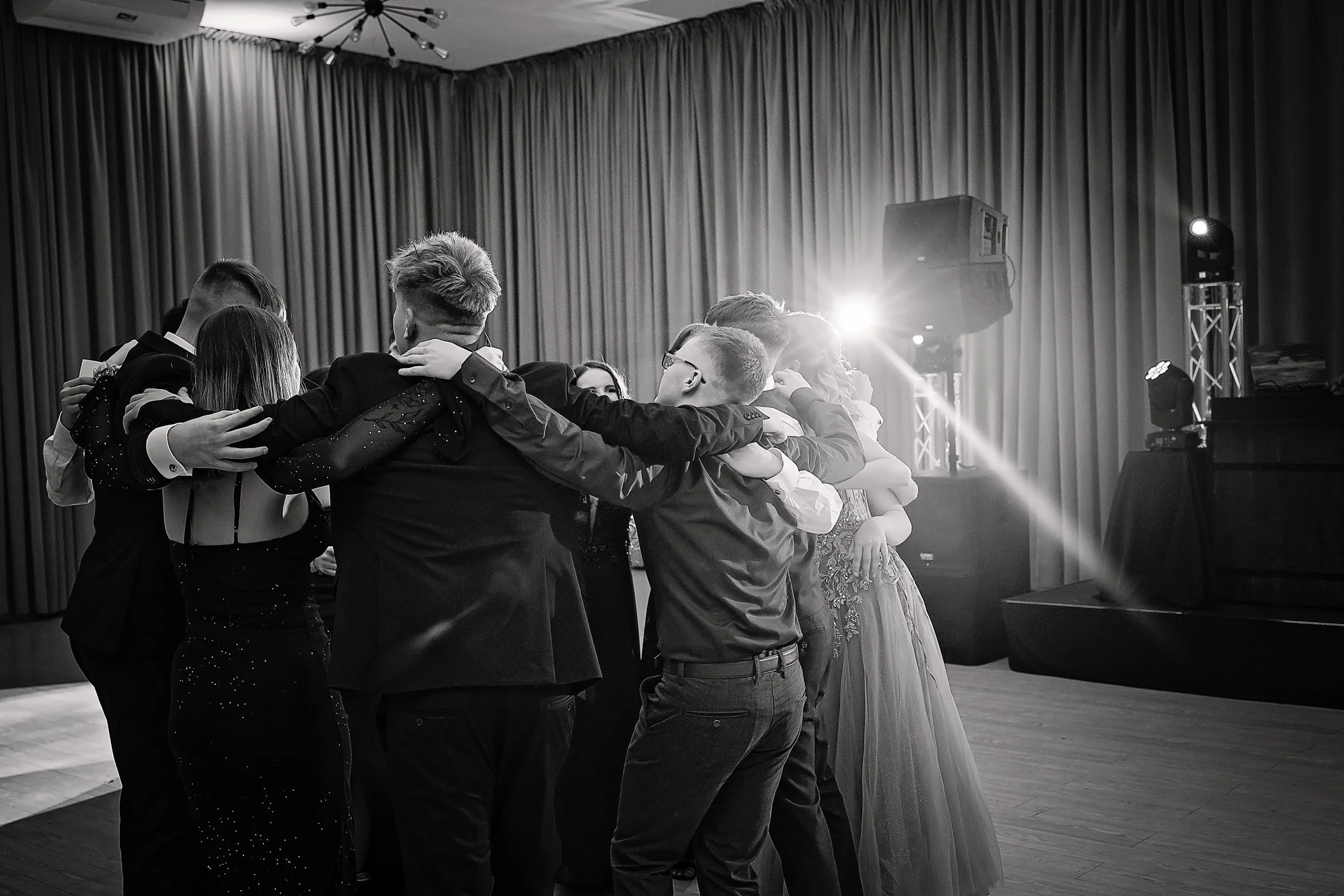 studniówka ZSZ Giżycko 23.01.2026 zabawa (1).jpg