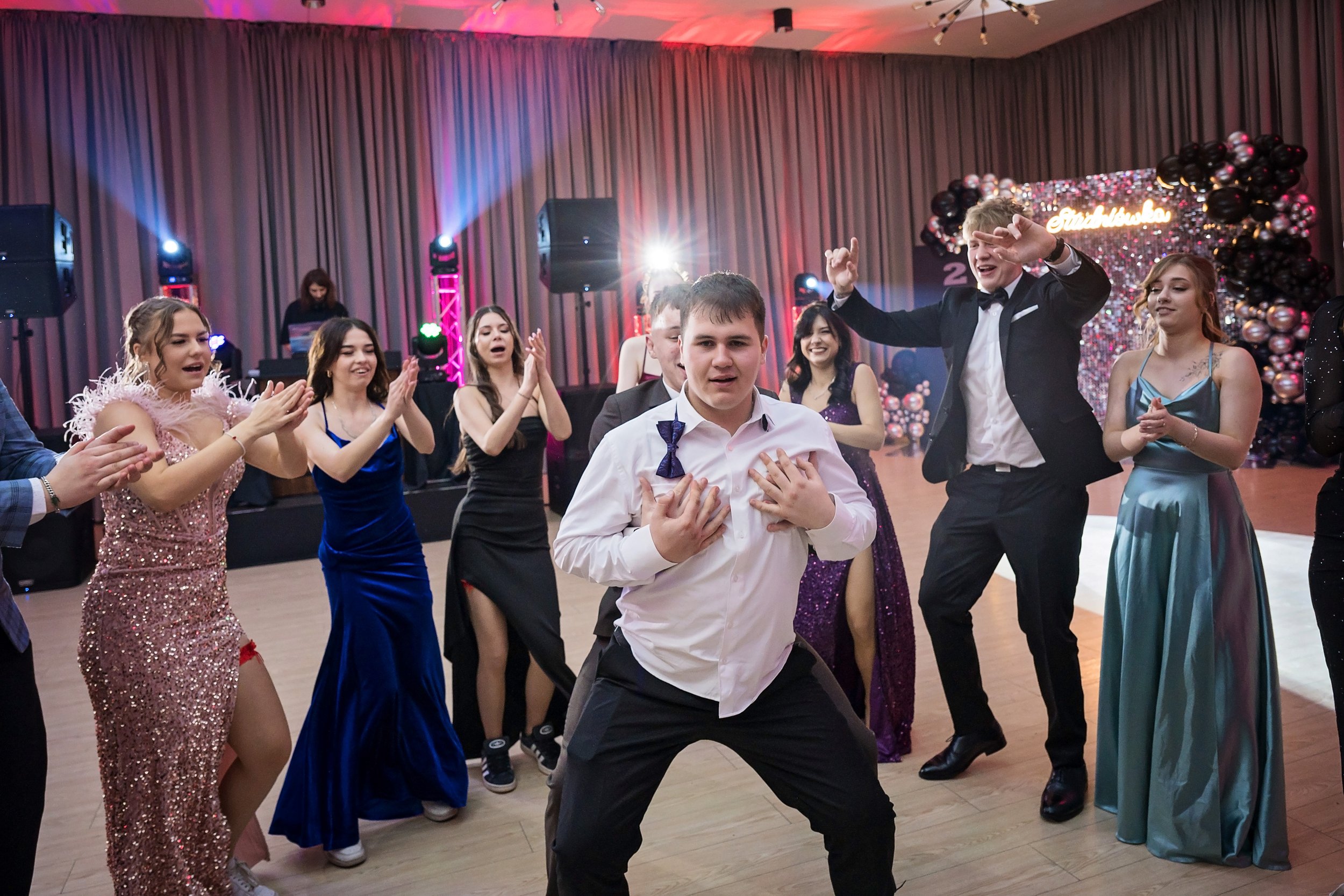 studniówka ZSZ Giżycko 23.01.2026 zabawa (23).jpg