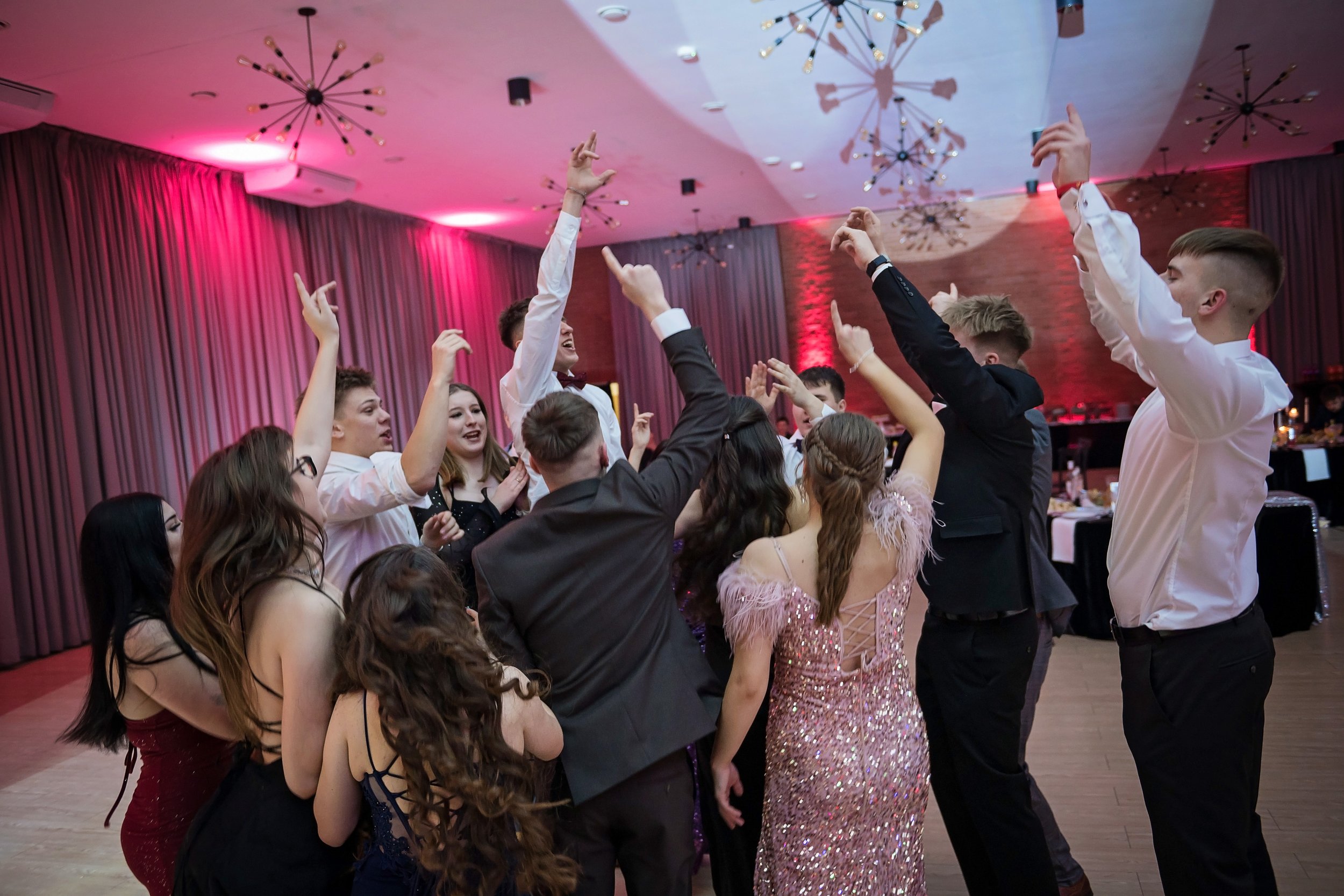 studniówka ZSZ Giżycko 23.01.2026 zabawa (120).jpg