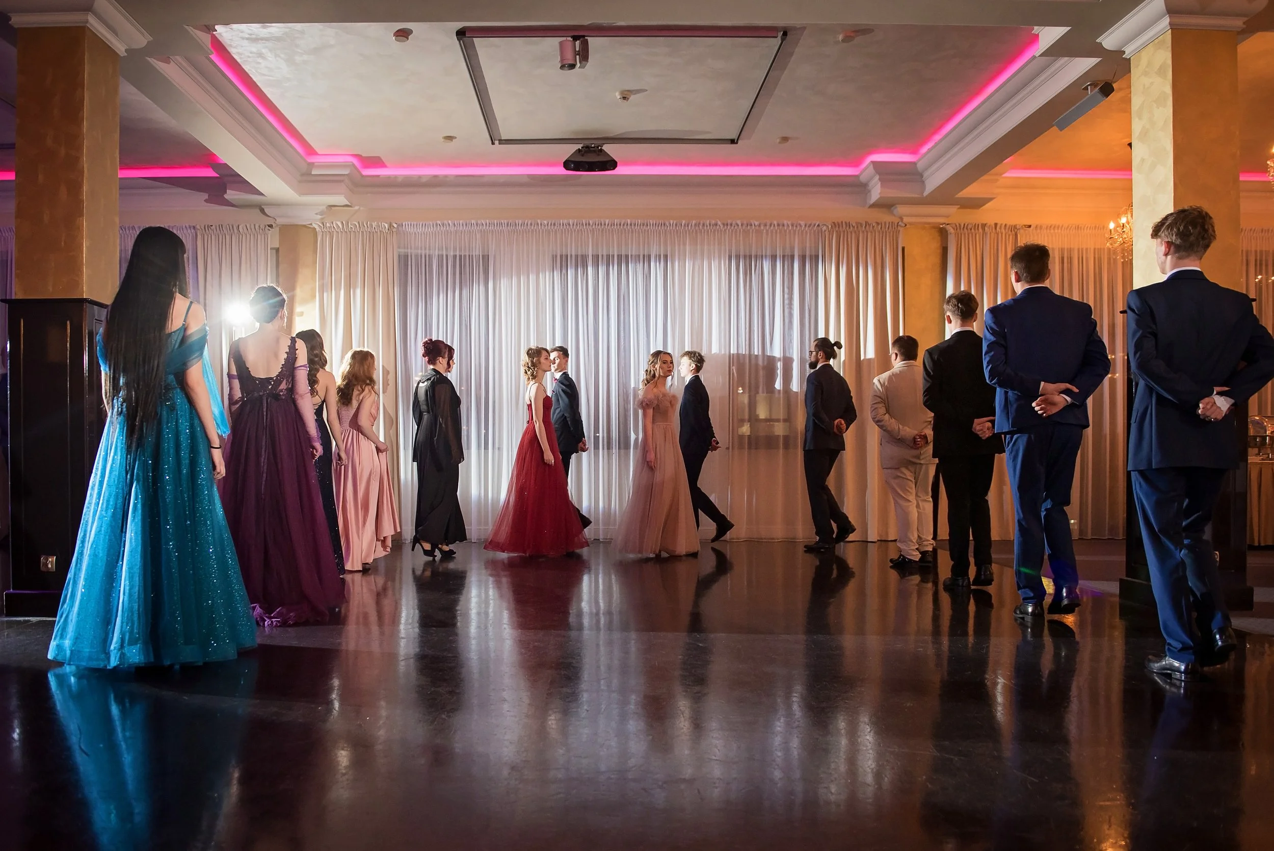 studniówka ZSZ Węgorzewo polonez (19).jpg