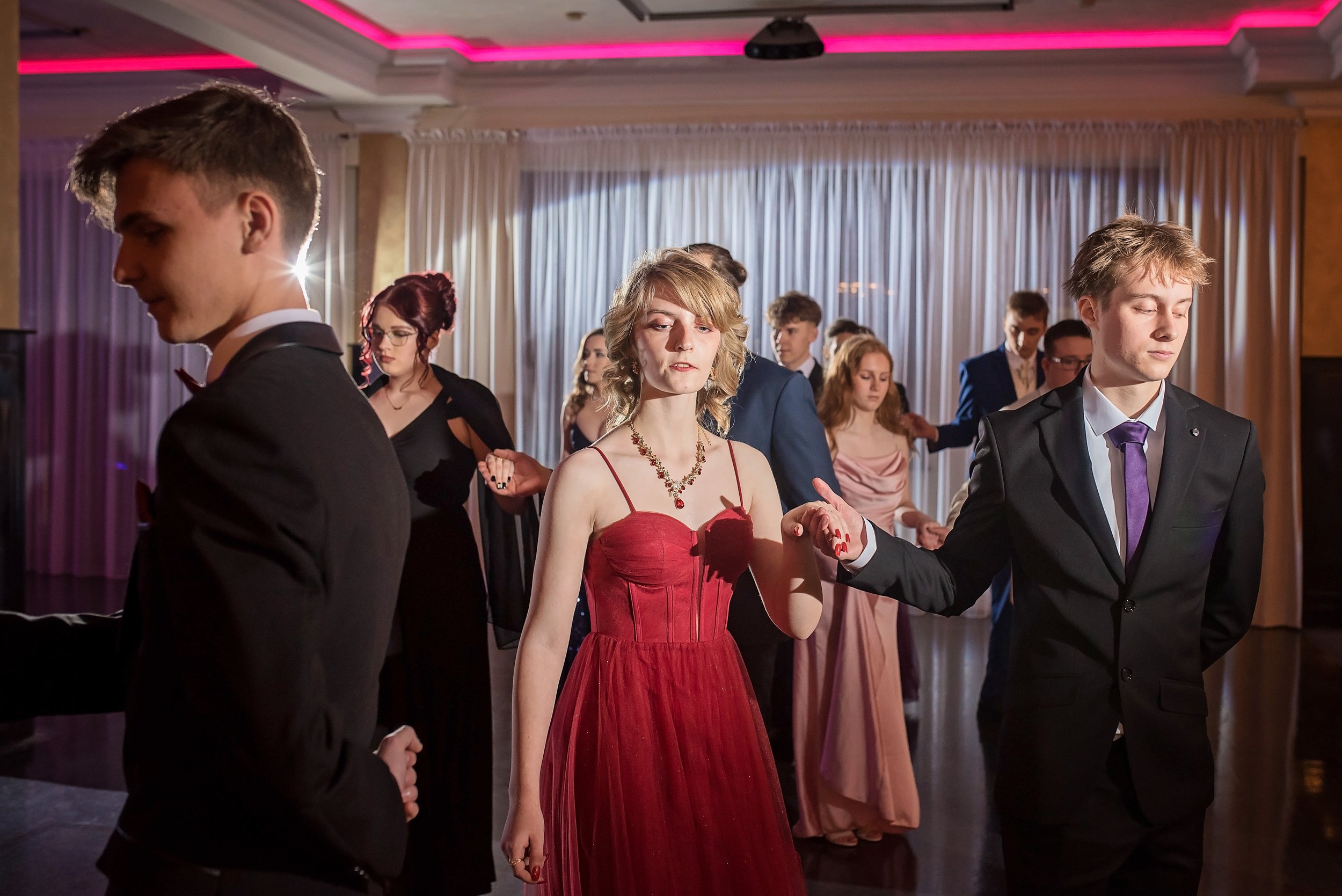 studniówka ZSZ Węgorzewo polonez (112).jpg