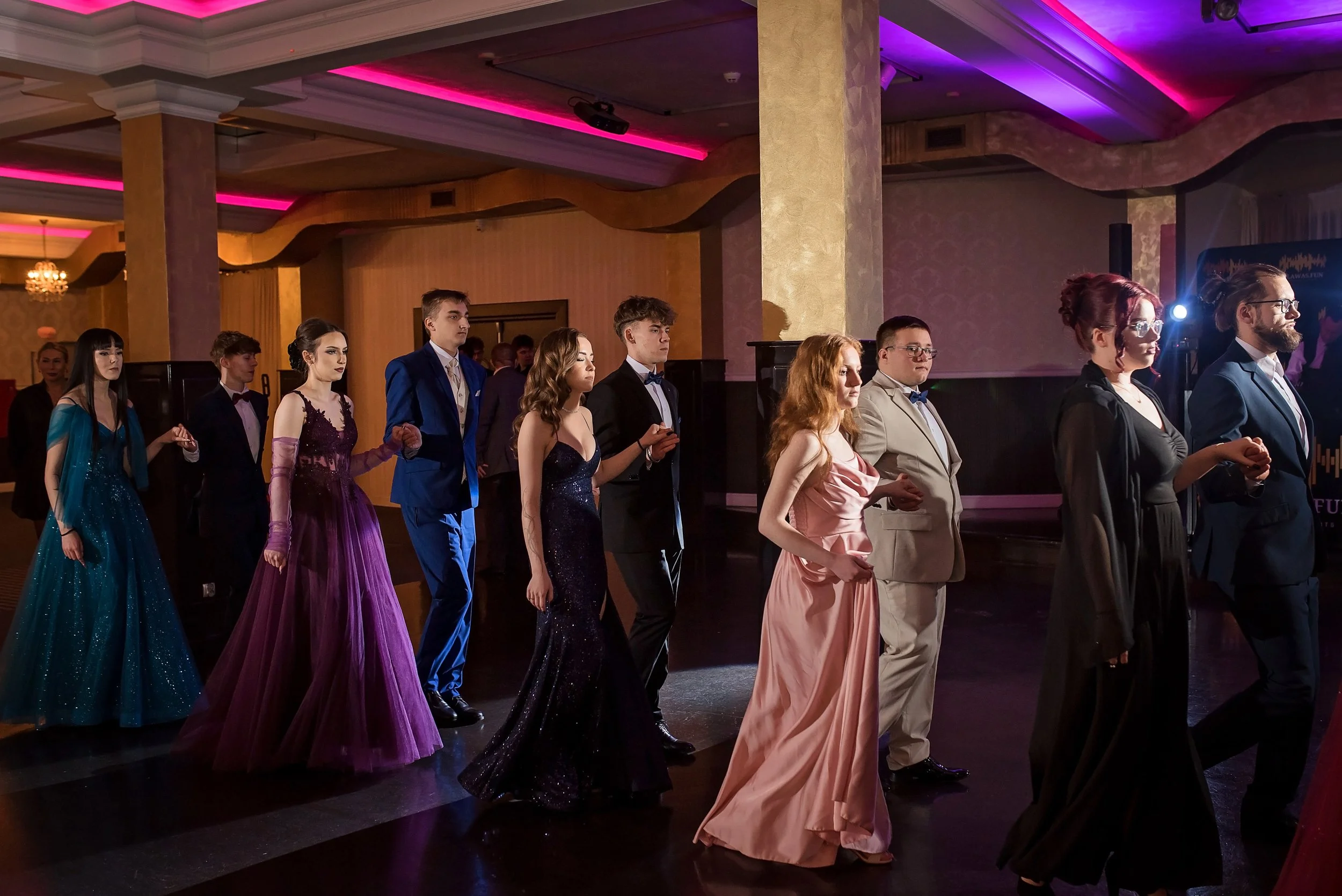 studniówka ZSZ Węgorzewo polonez (128).jpg