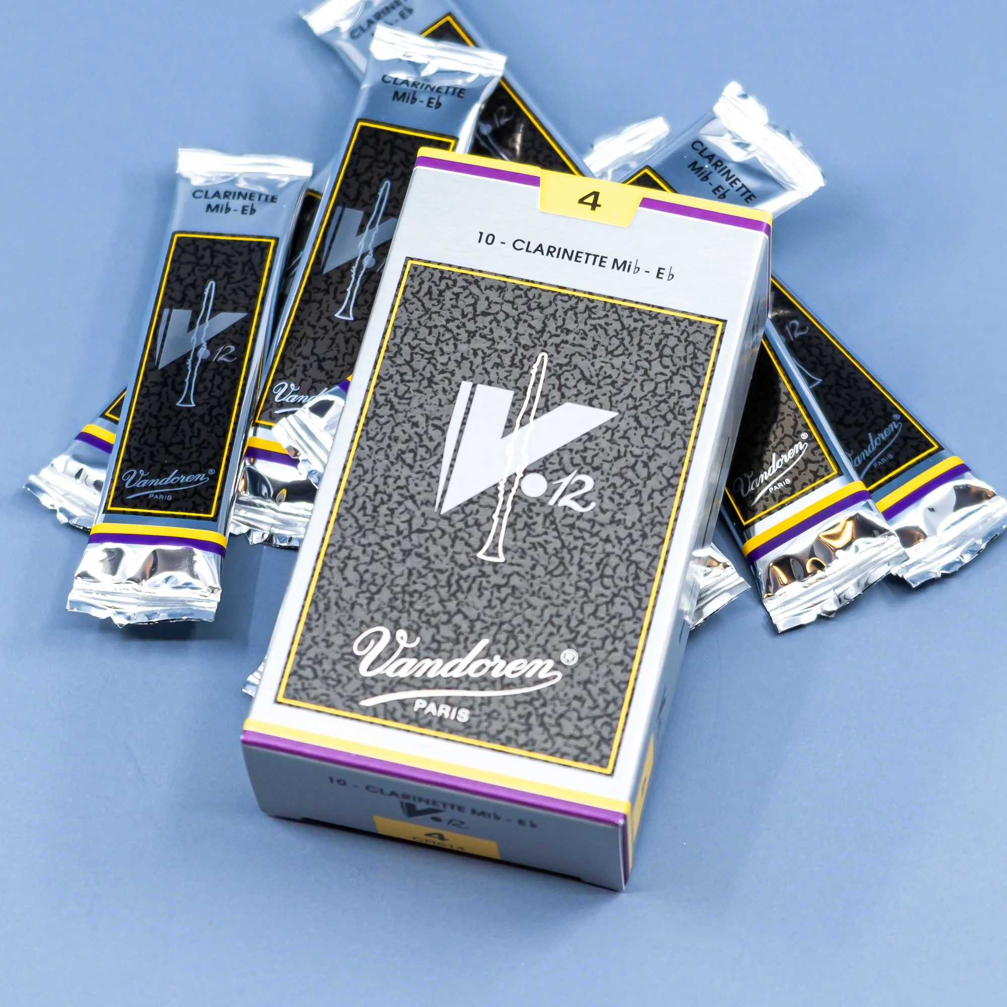 Vandoren Traditional EFlat Reeds — Singles