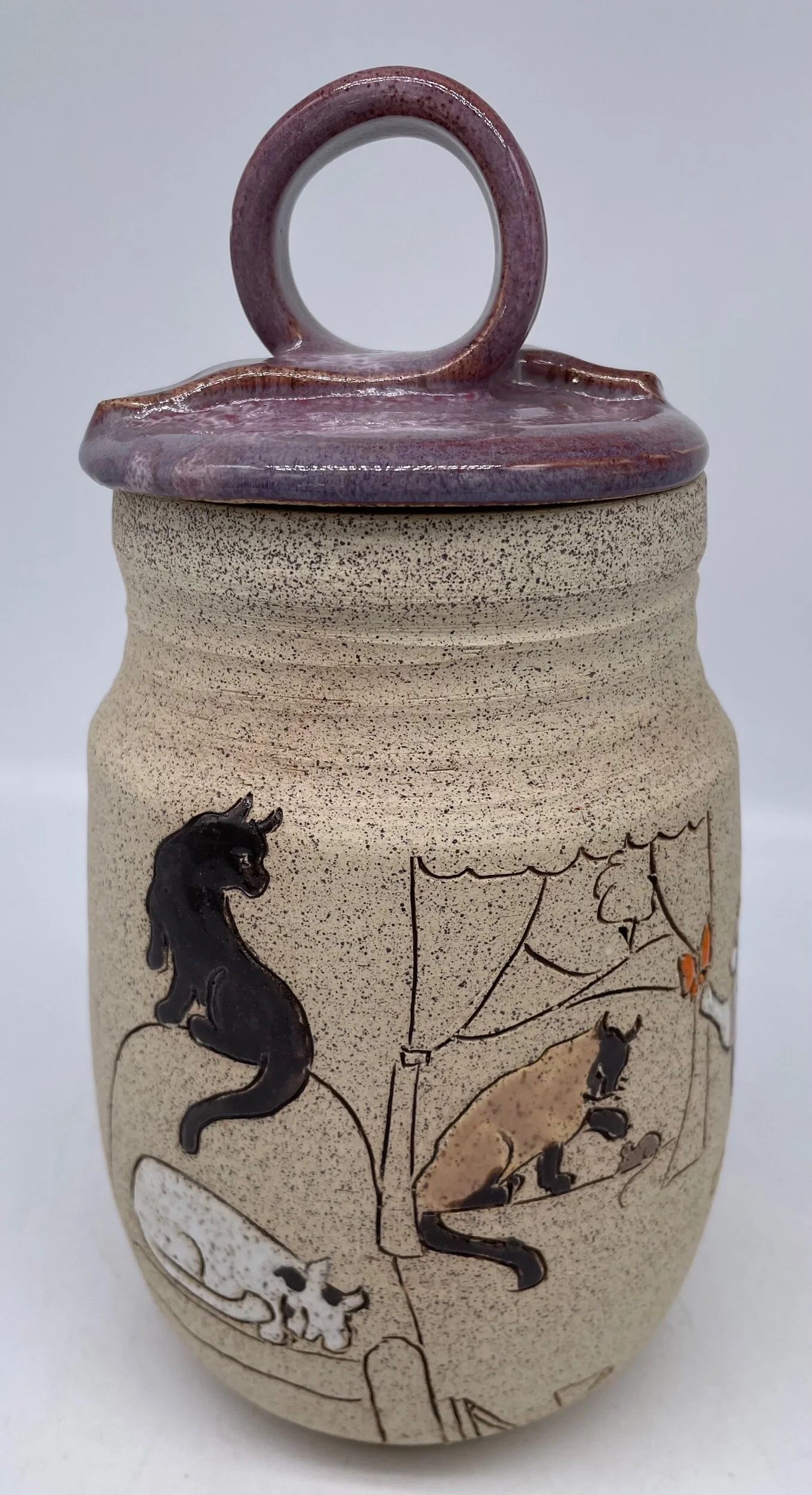 EDC717B2-9EC0-400E-8864-8A546501E9E2