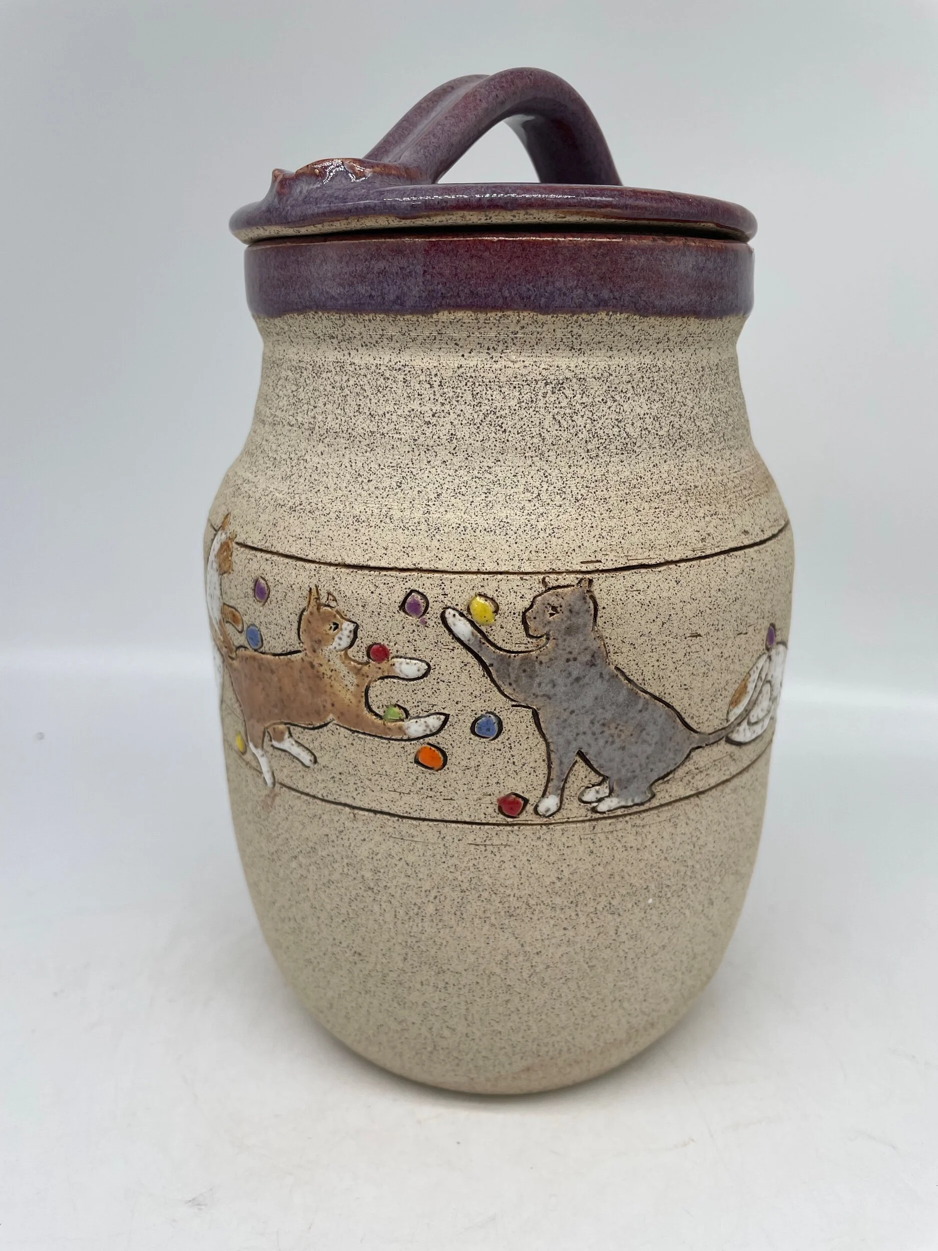 DFF141BC-512C-4786-B0D7-197596AE1809