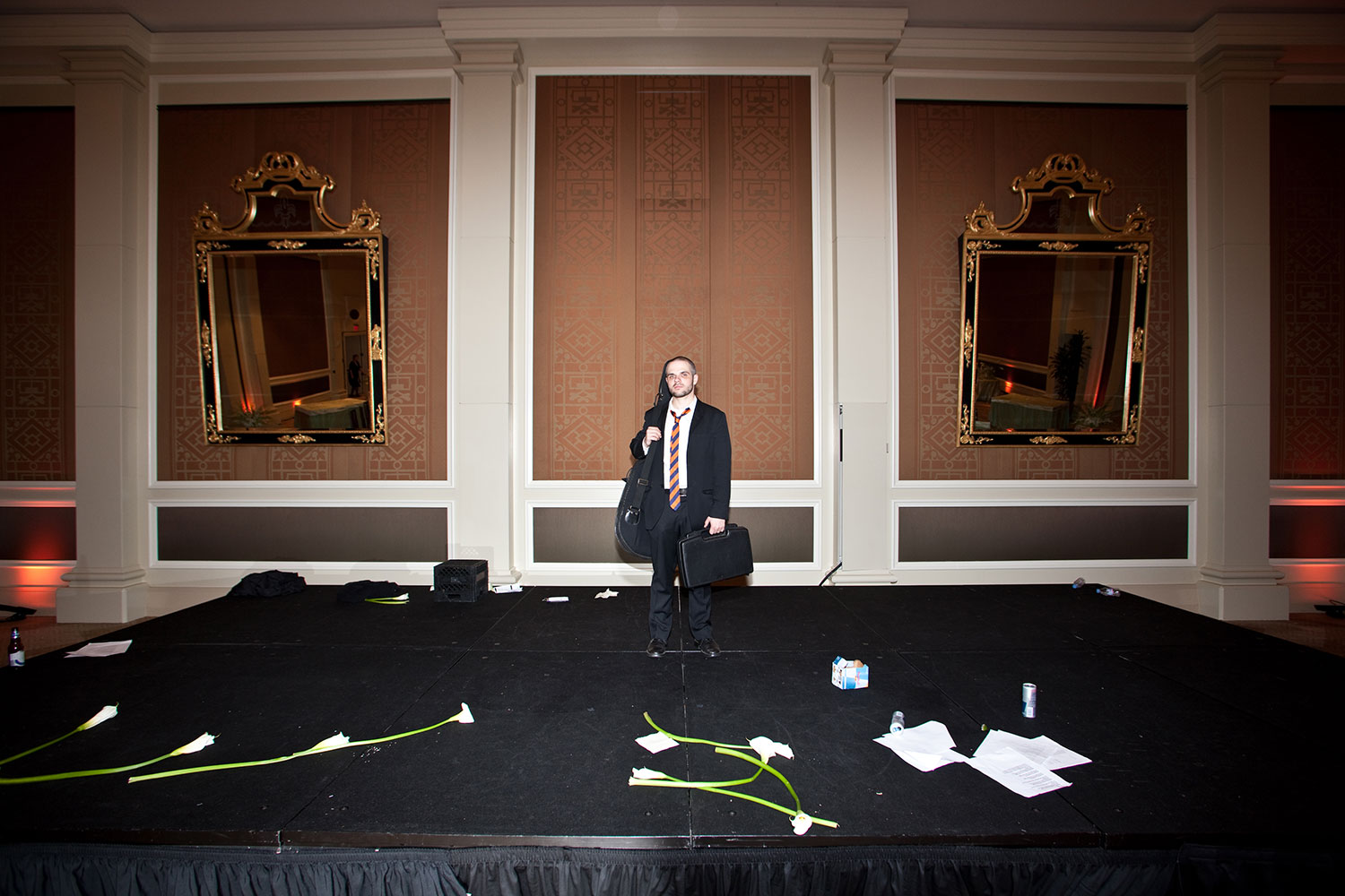 Mandarin-Oriental-Wedding-Music-Stage-NY-Times-Andrew-Hetherington.jpg