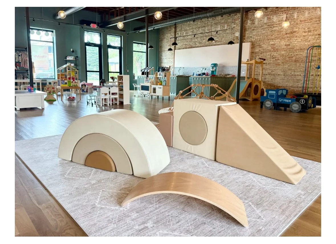 WINNIE'S PLAYROOM GRAND OPENING!