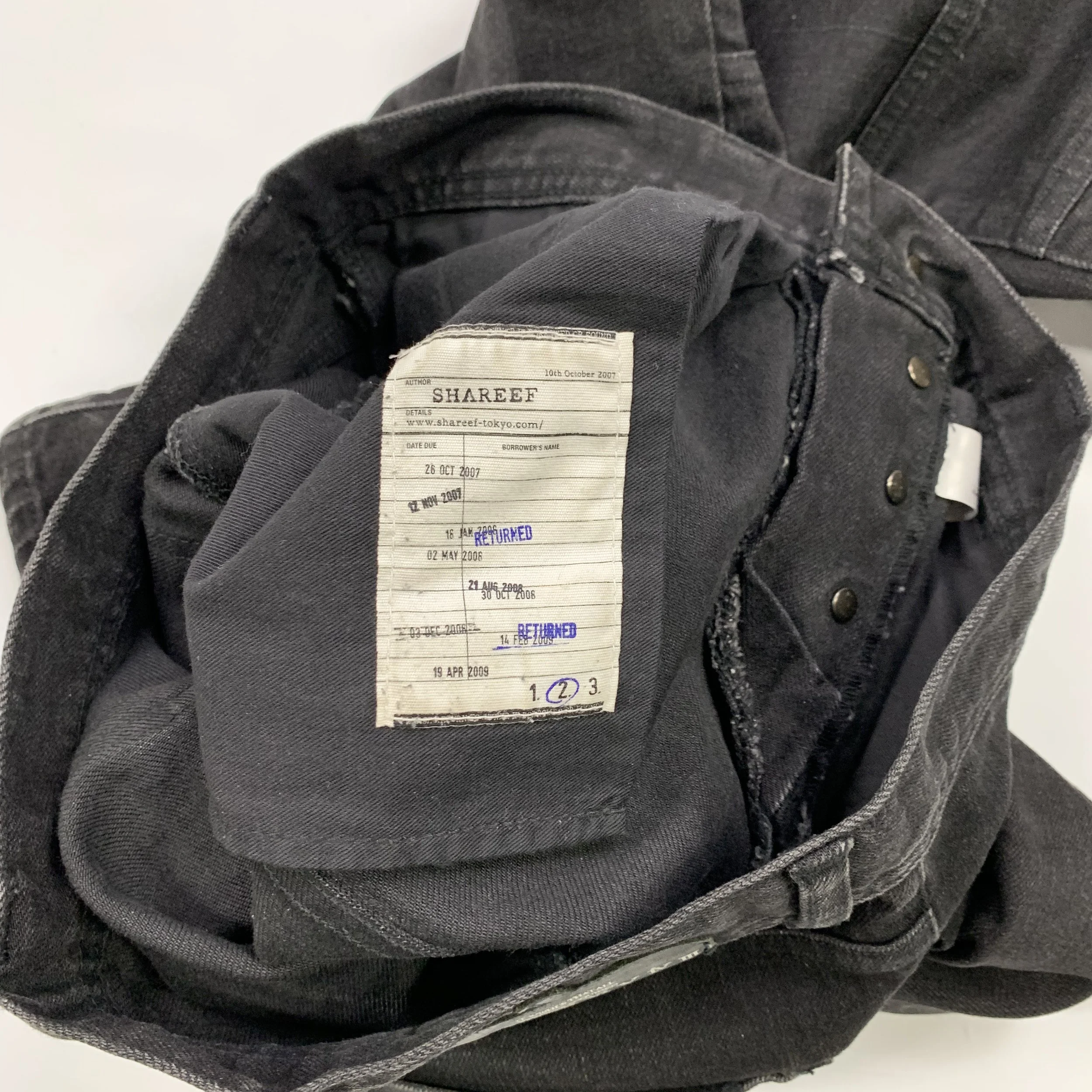 Shareef_07_HagiJeans_Blk4.jpg