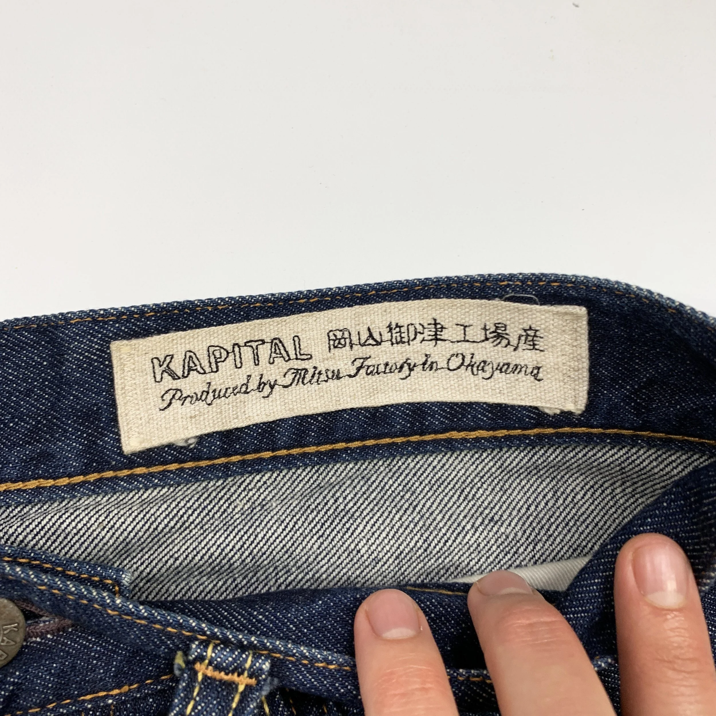 Kapital_CurvedJeans5.jpg