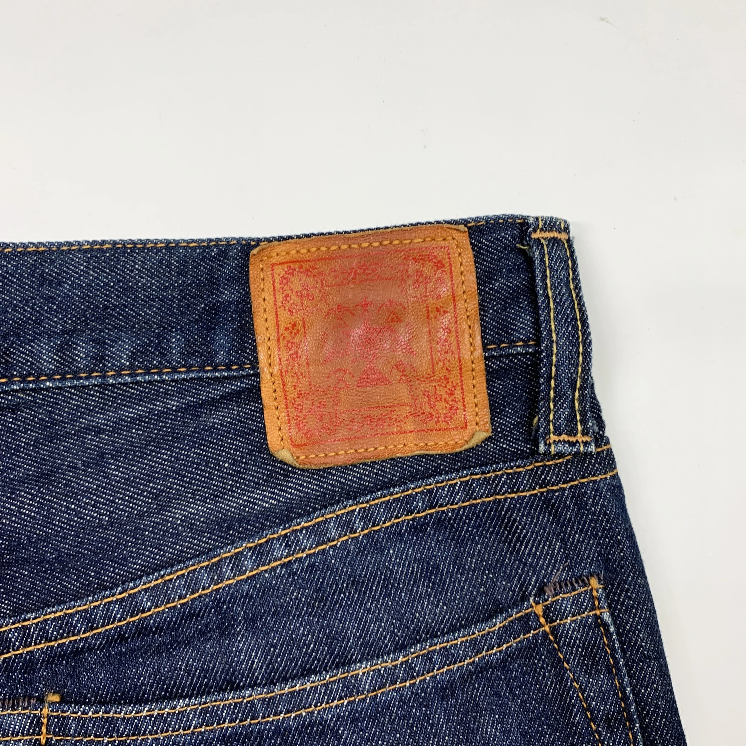 Kapital_CurvedJeans7.jpg