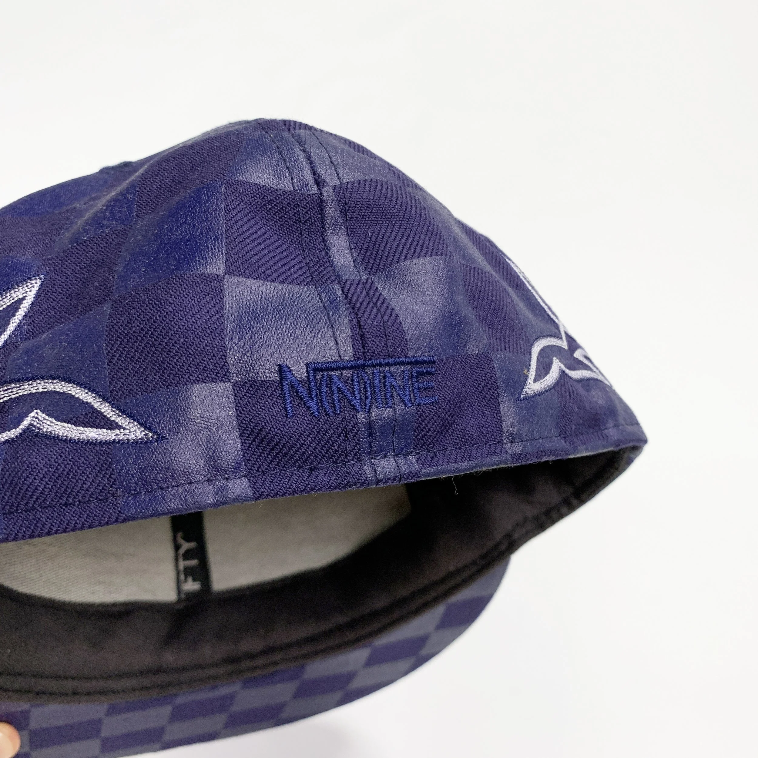 NN_09_WingsFitted_Navy5.jpg