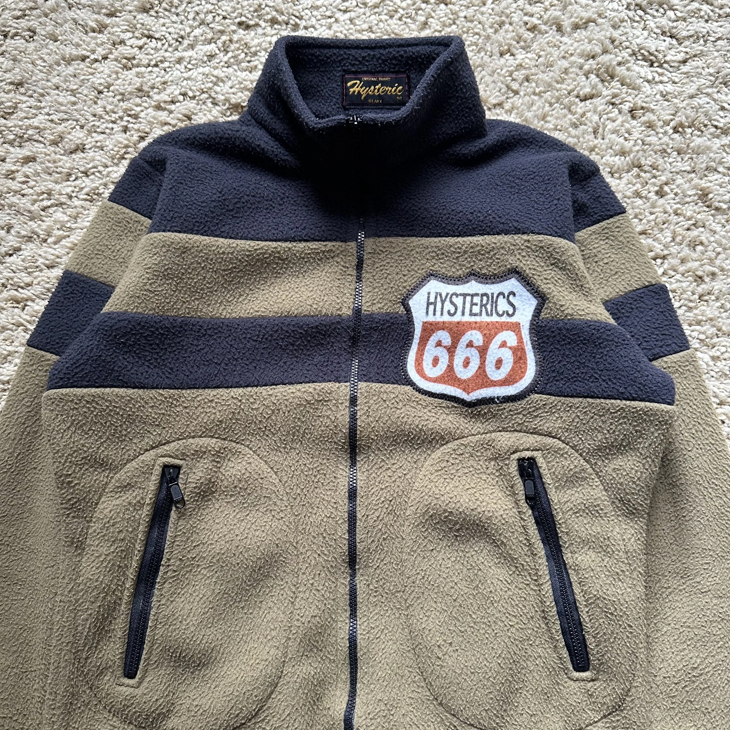 Hysteric fleece 1.jpg