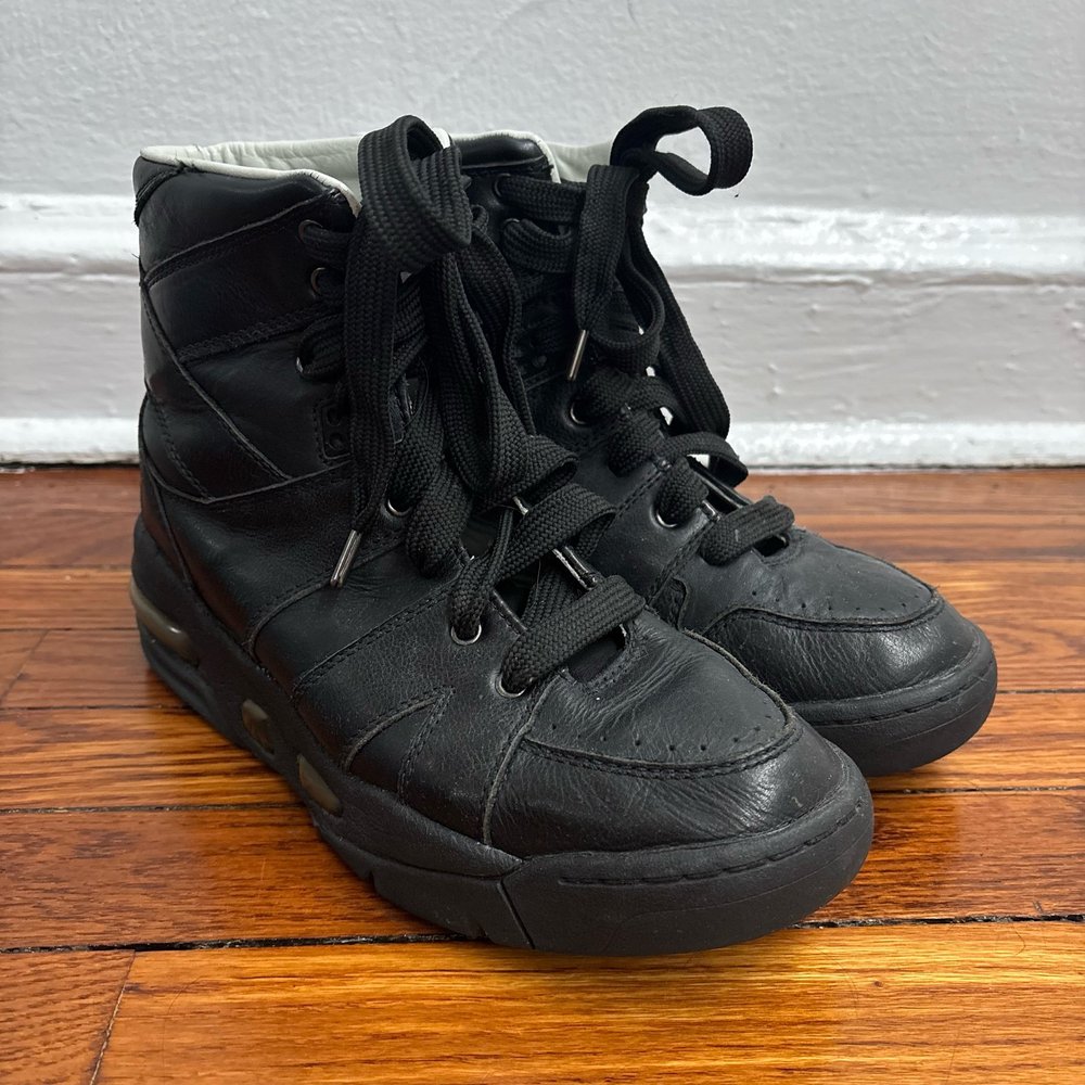 Diet Butcher Slim Skin High-Top 