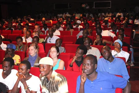 kinobu-audience.jpg