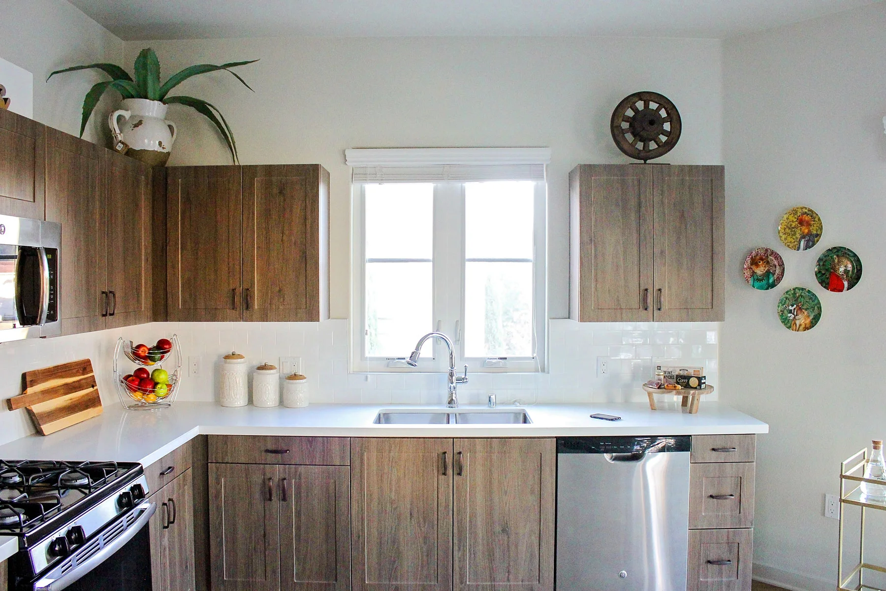contemporary-kitchen-rustic-wood-cabinets-sleek-rollins-andrew.jpg