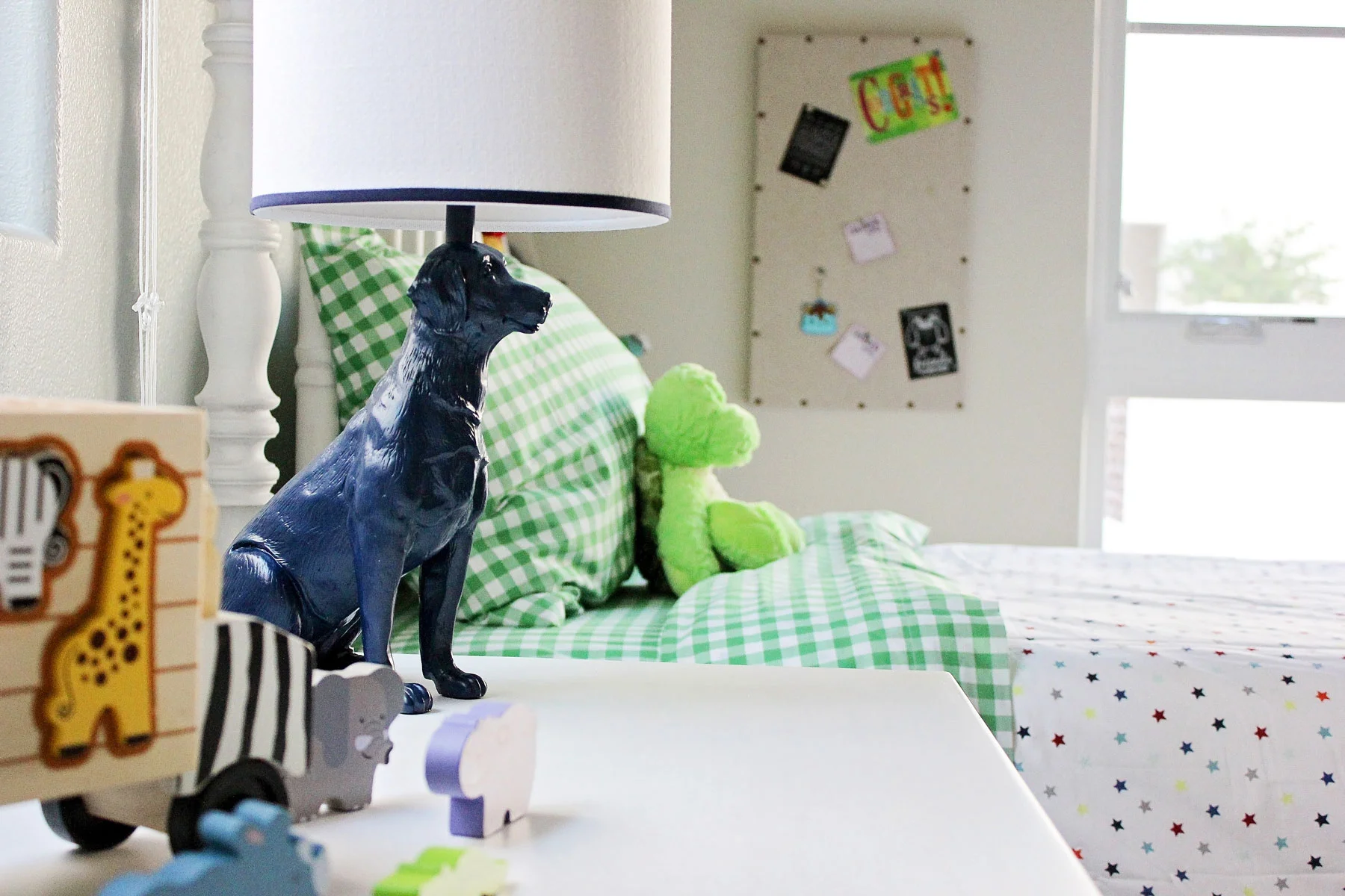 contemporary-kids-room-boy-dog-lamp-gingham-rollins-andrew.jpg