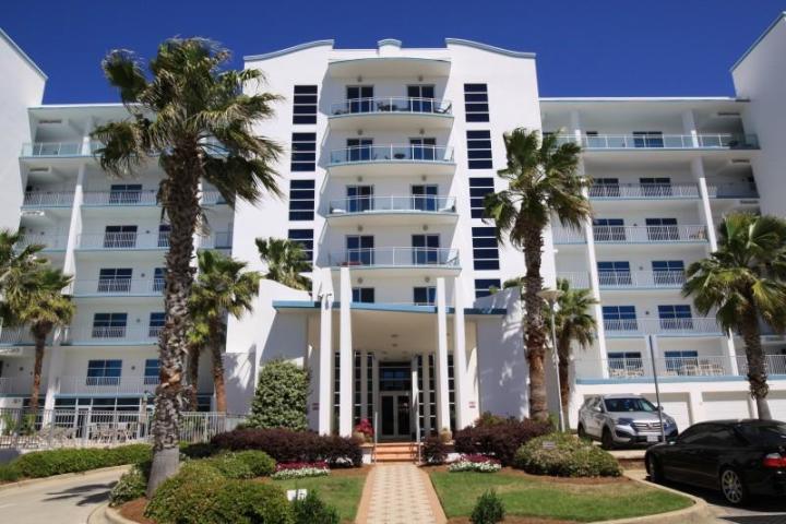 JEFFREY-PRESCOTT-ARCHITECT-PRESCOTTARCHITECTS-DESTIN-FLORIDA-HARBOR-LIGHTS-CONDO-COMMERICAL-ARCHITECTURE-2.jpg