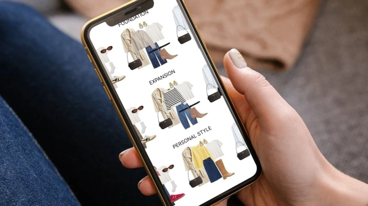 capsule wardrobe guide on phone